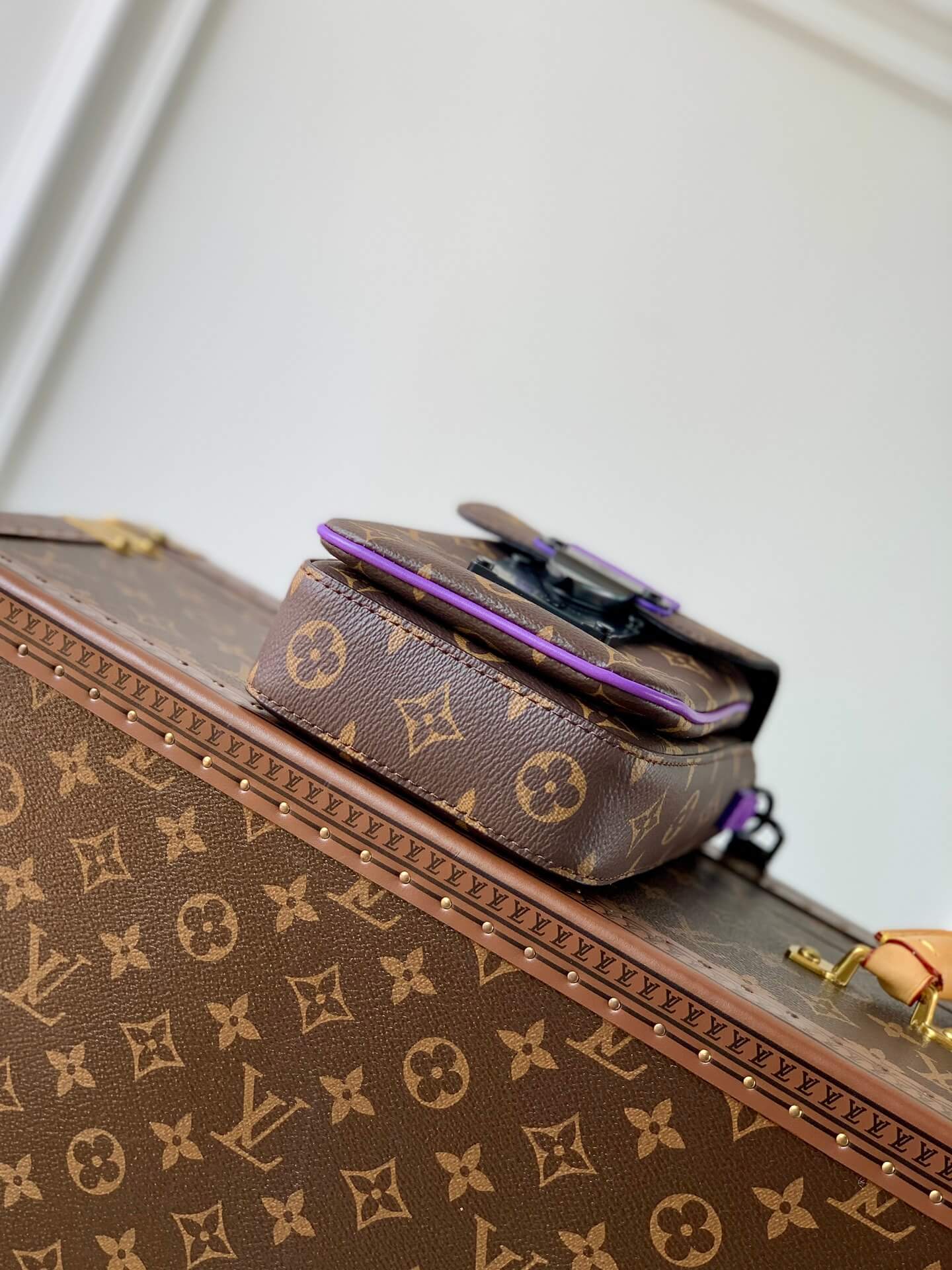 m81522 s lock vertical wearable shoulder bag cross body bags purple calfskin monogram macassar