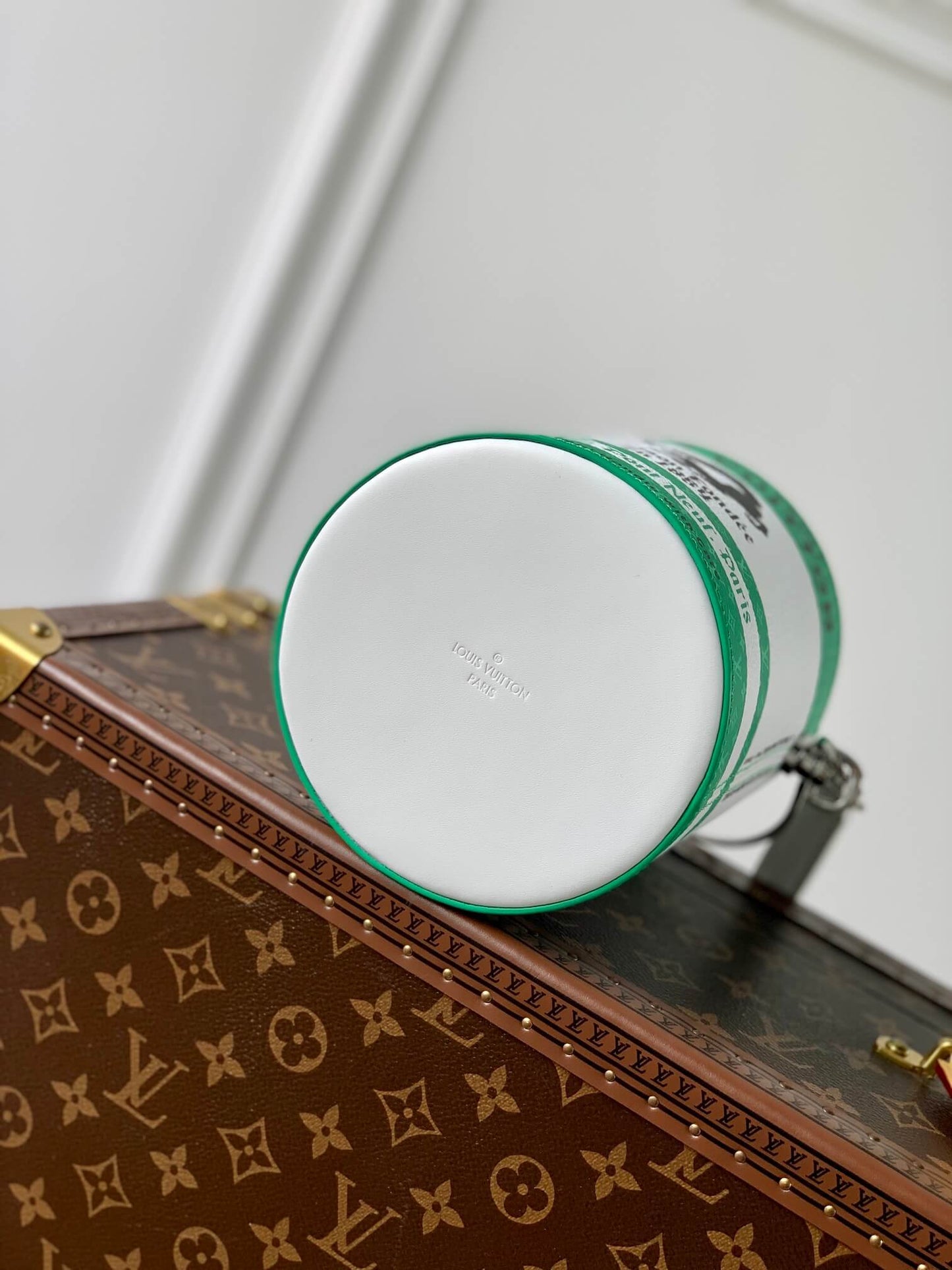 m81592 paint can green virgil abloh 17 cm cross body bags