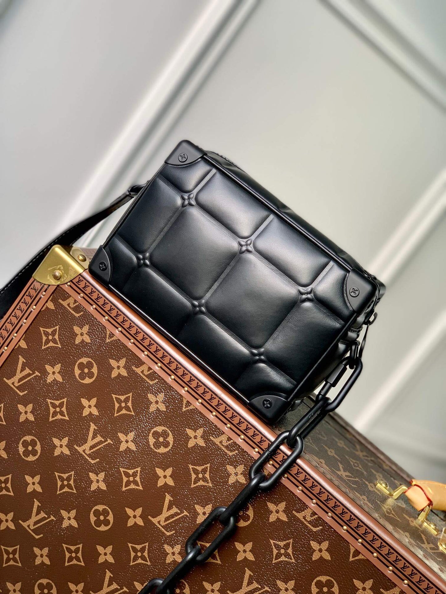 m81611 minisofttrunk monogram 18 5cm black