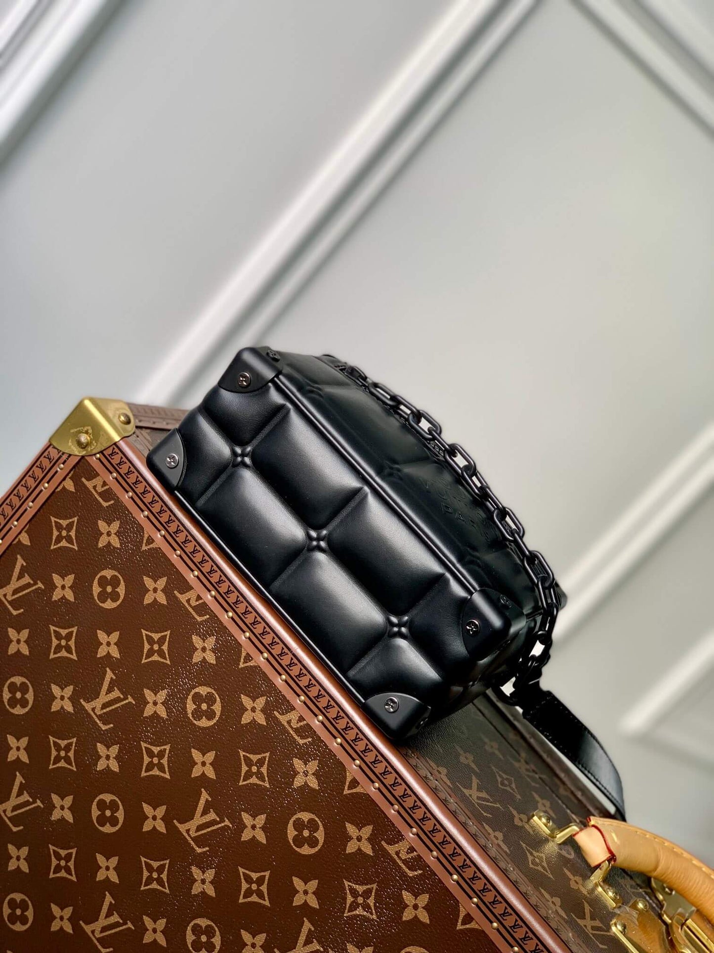m81611 minisofttrunk monogram 18 5cm black