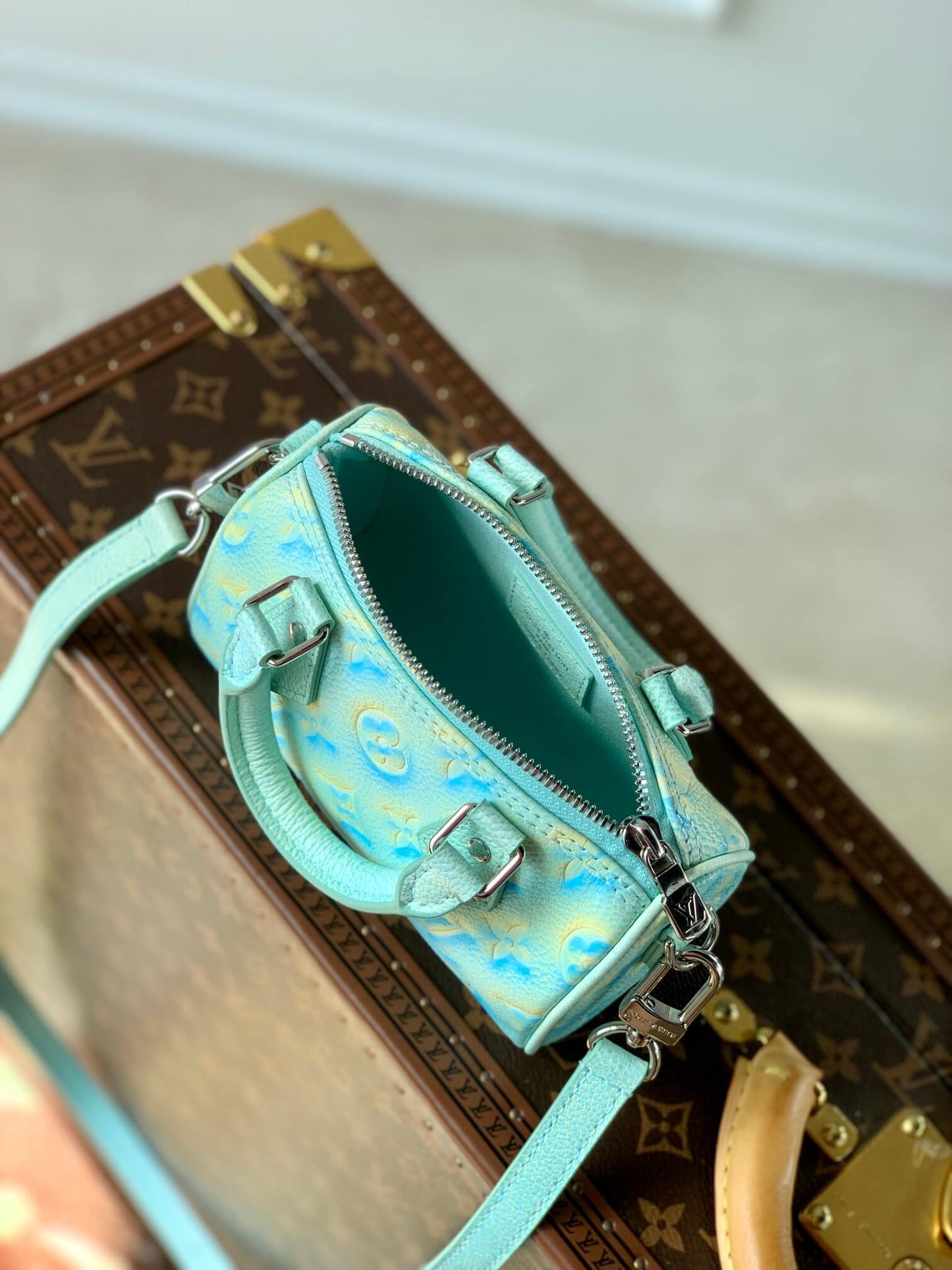 m81625 nano speedy monogram empreinte 16cm green