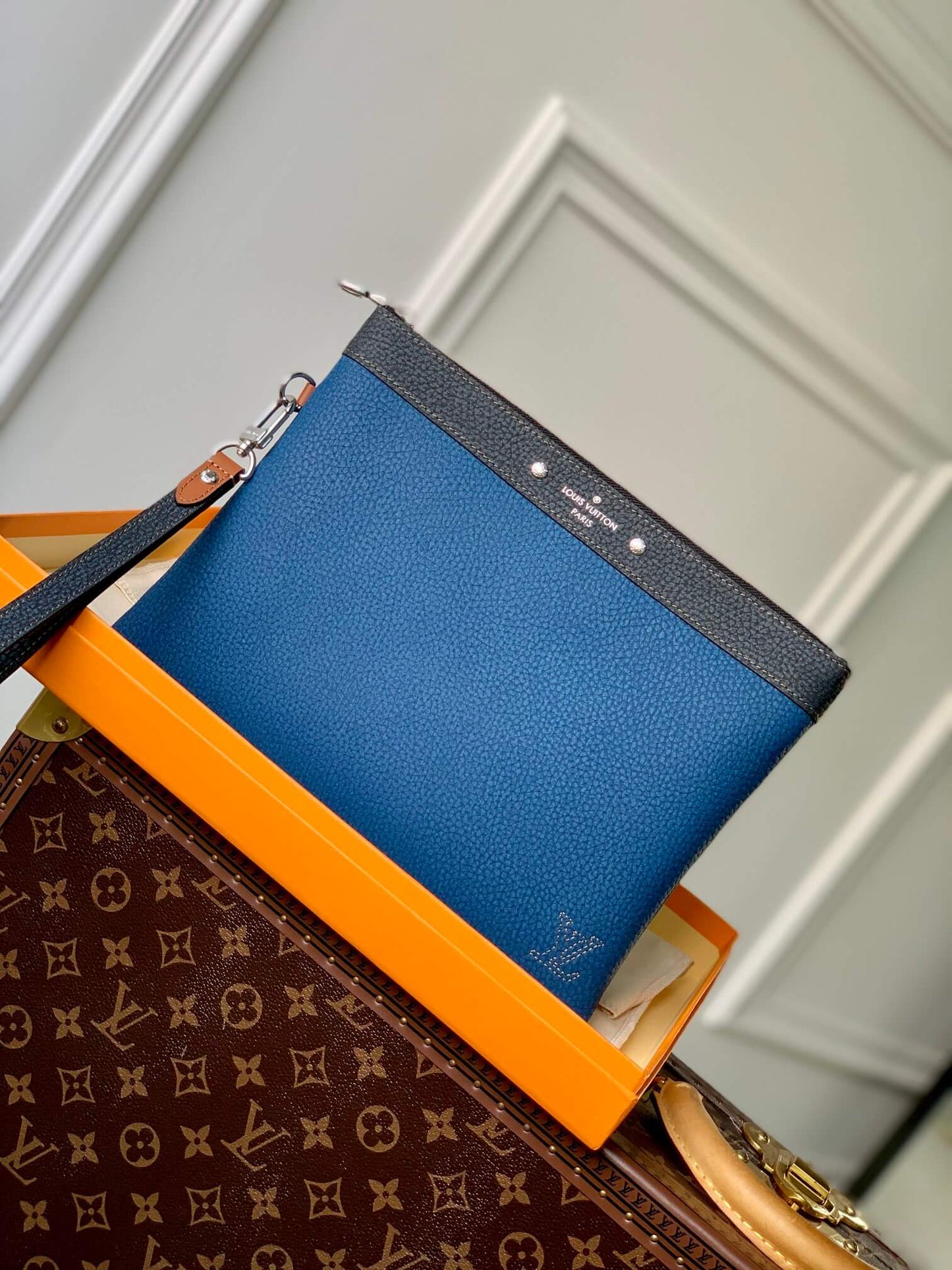 m81781 pochette to go 30cm blue full leather pochette to go taurillon mens bag man bag clutch bag