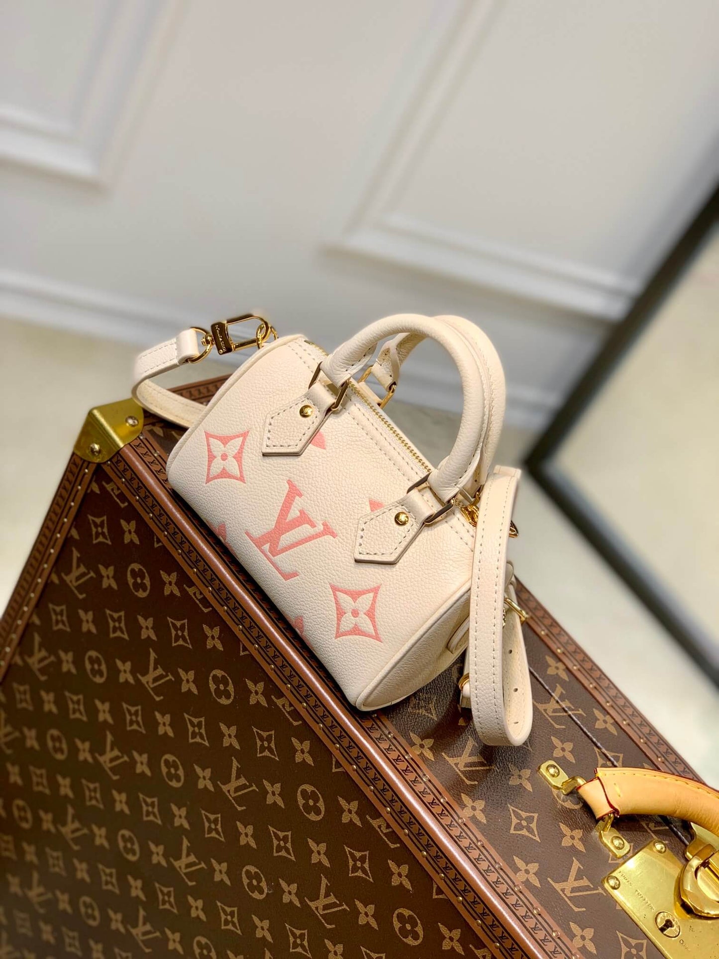 m81913 nano speedy monogram 16cm apricot monogram empreinte