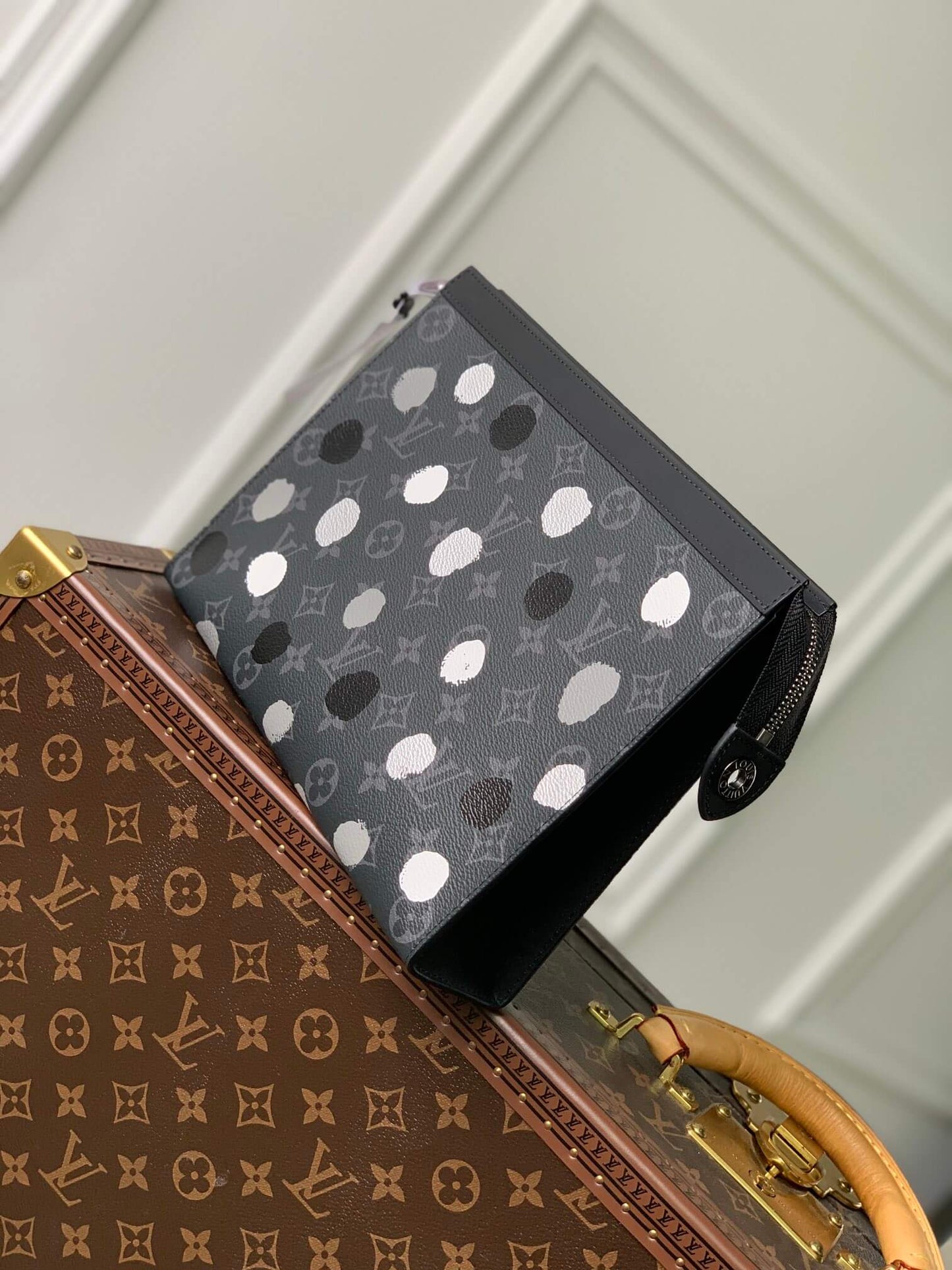 m81934 pochettevoyage monogram eclipse wallet black and white mens bag man bag