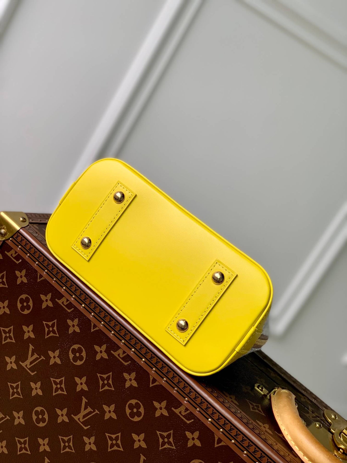 m91606 alma bb alma full leather yellow handbag 25cm