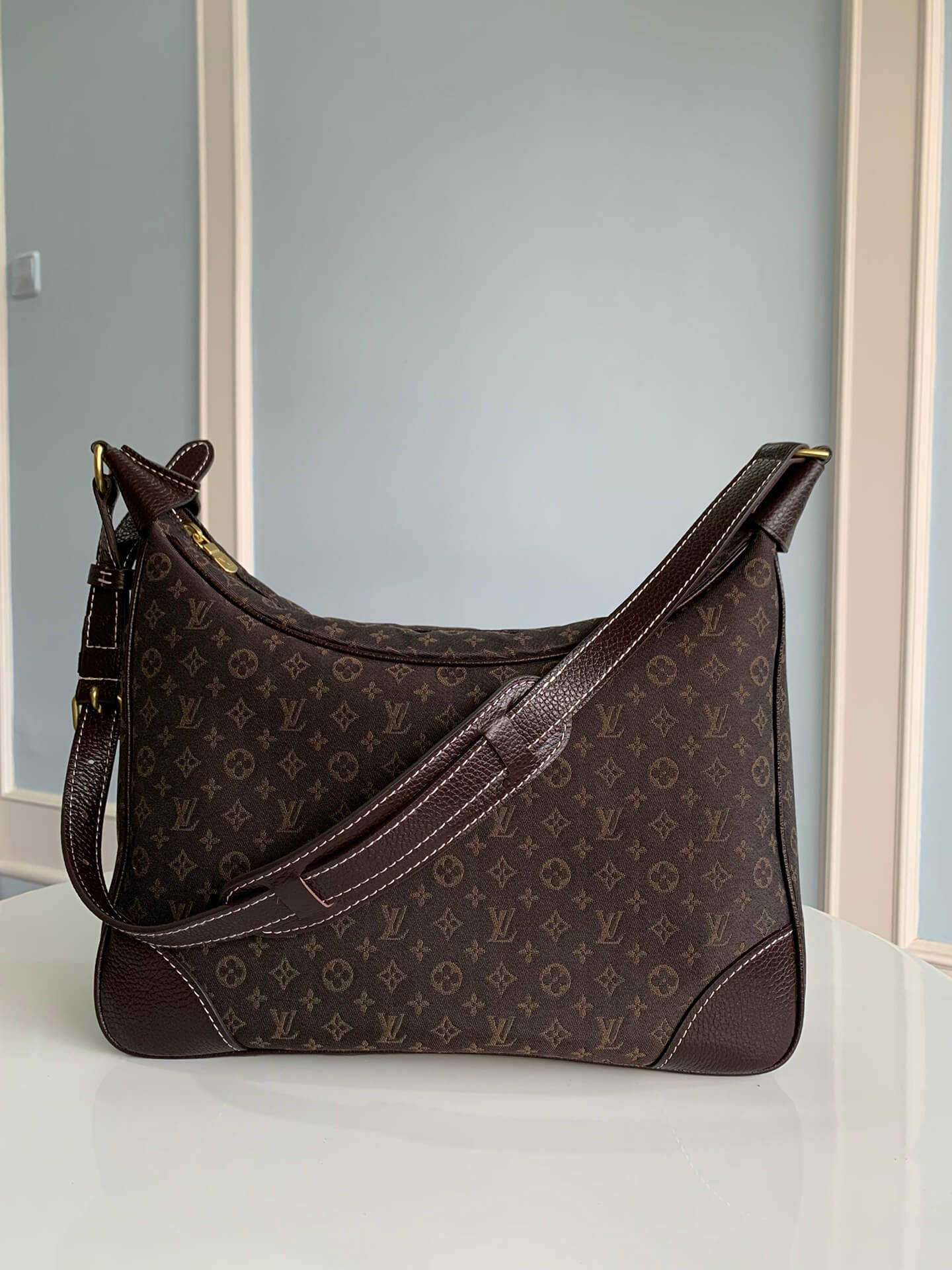 m95225 boulogne monogram unisex shoulder bag coffee 19cm