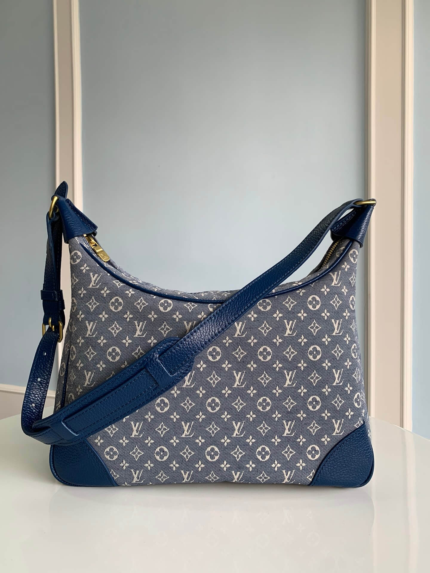 m95225 boulogne monogram unisex shoulder bag denim blue 19cm