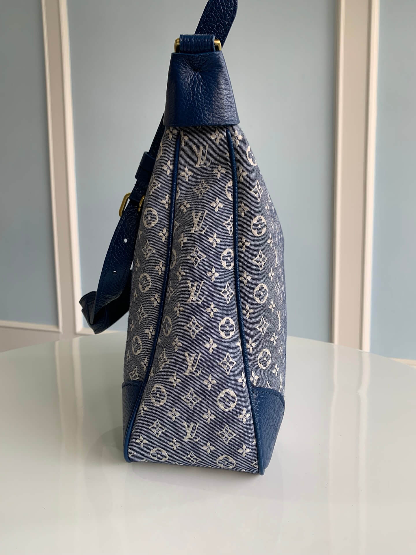 m95225 boulogne monogram unisex shoulder bag denim blue 19cm