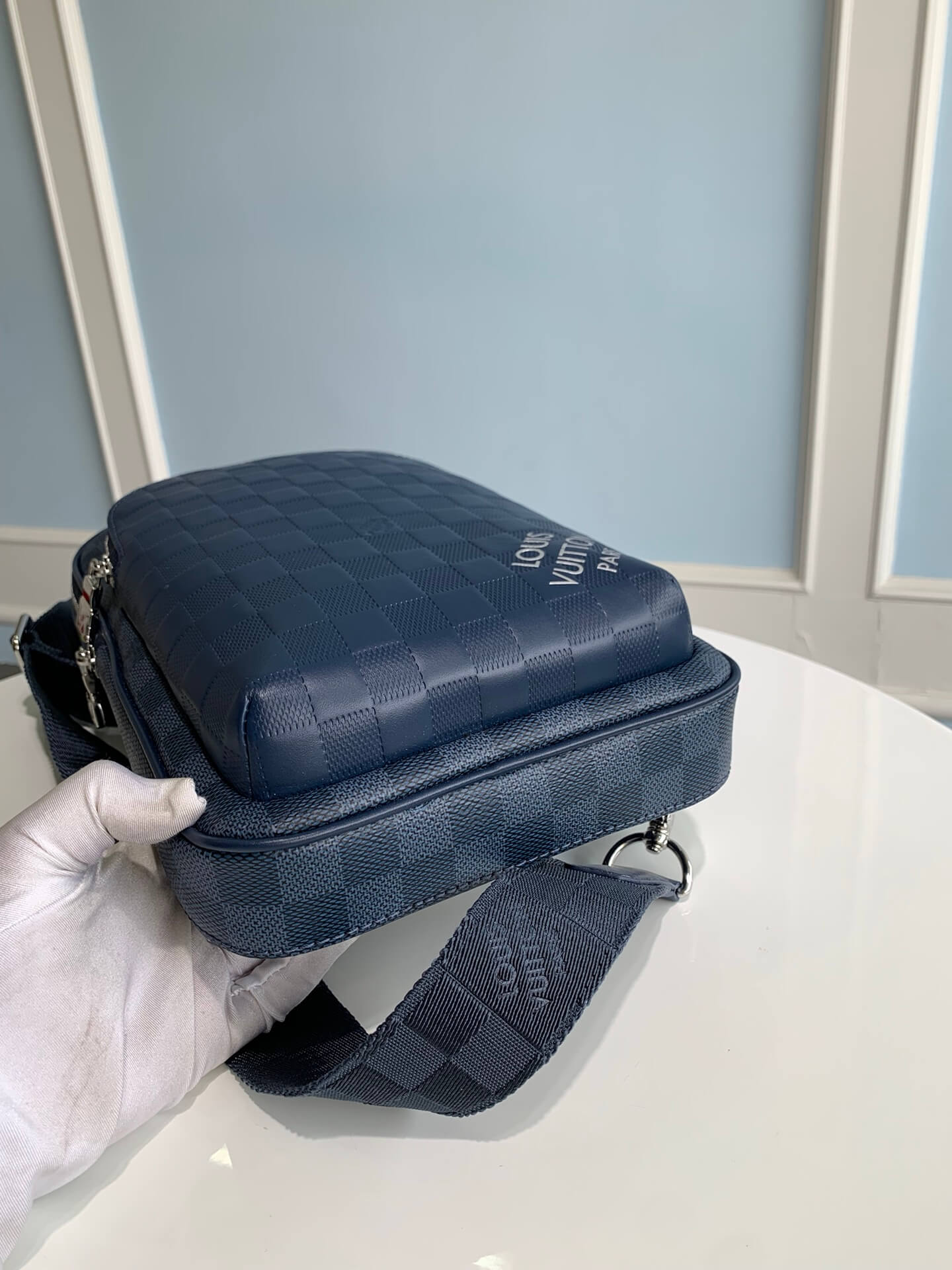 n40439 avenue slingbag damier graphite 20cm blue bumbag