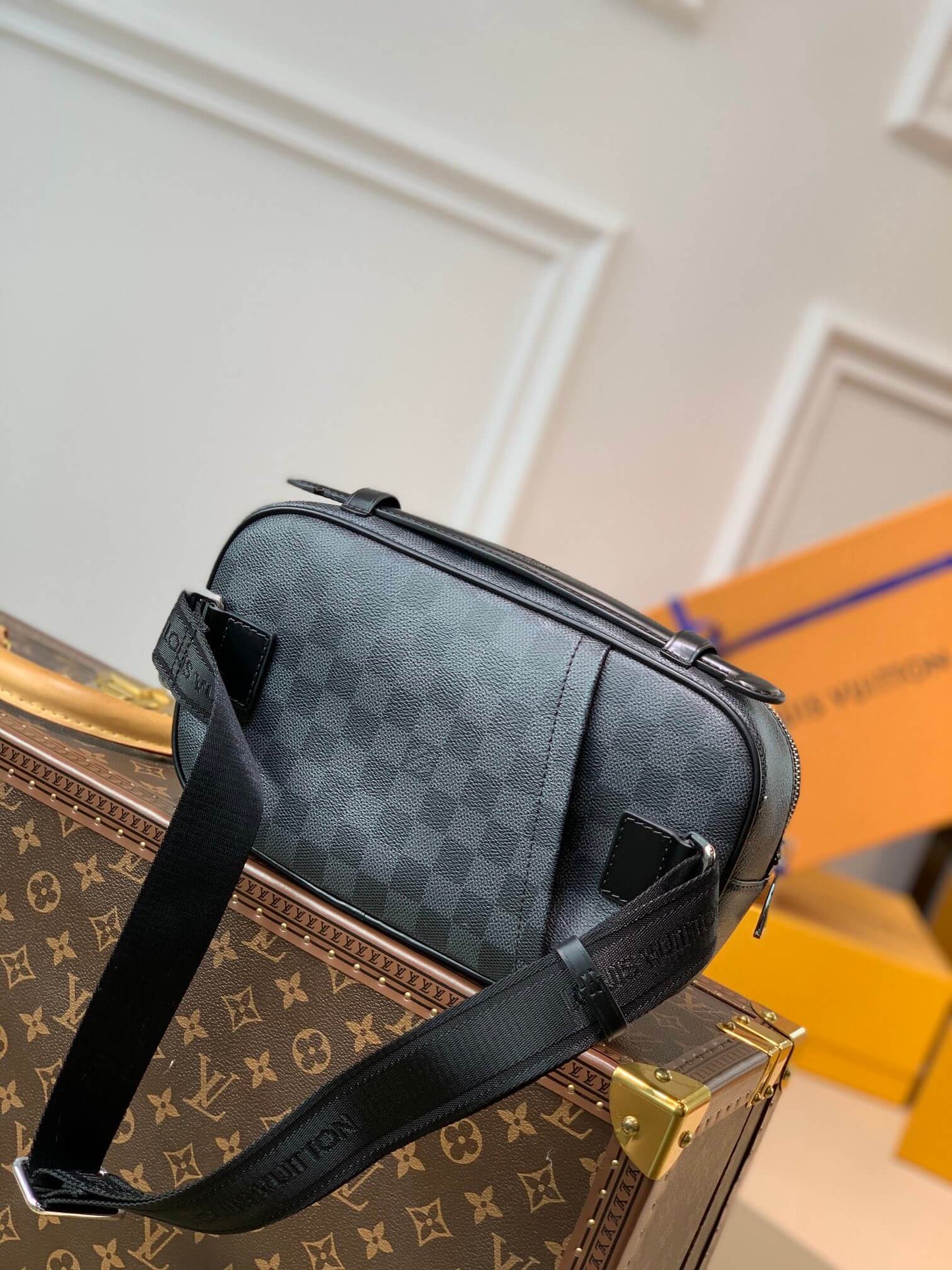 n41289 ambler damier ebene 29cm black