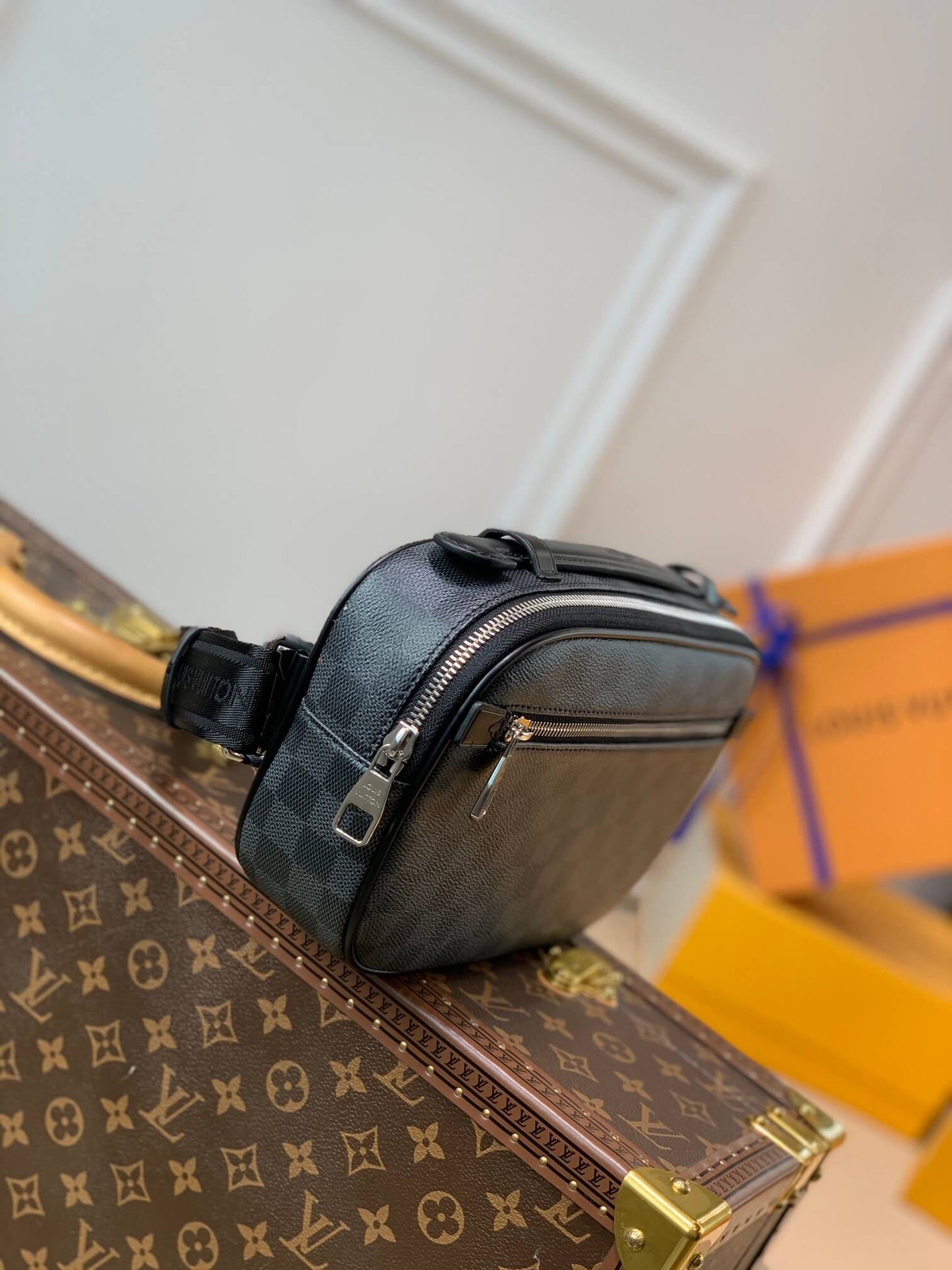 n41289 ambler damier ebene 29cm black