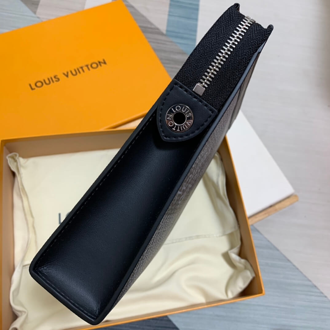 n41696 poche toilette nm mens bag 25cm monogram