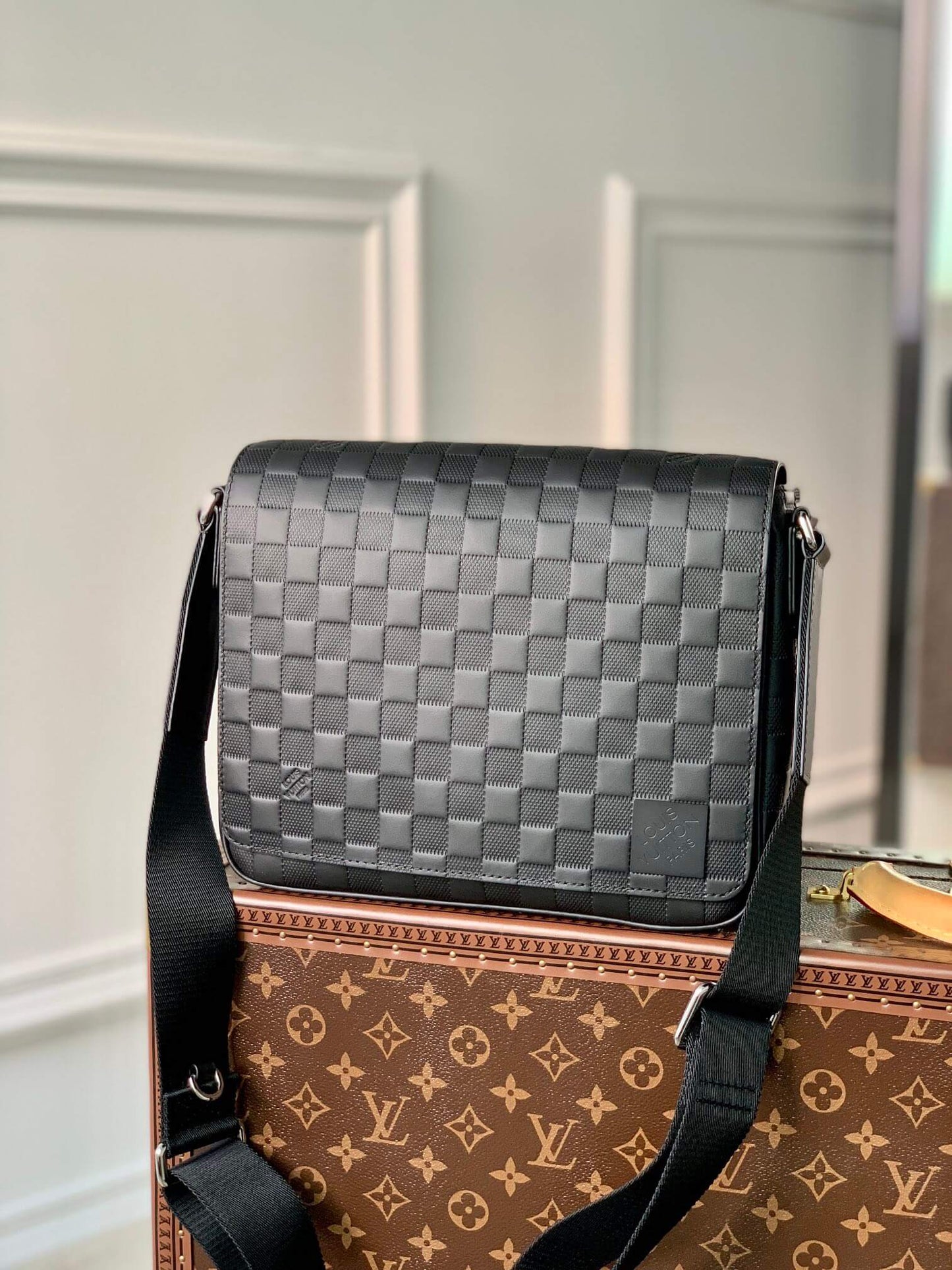 n42711 district pm taiga 26cm black man bag