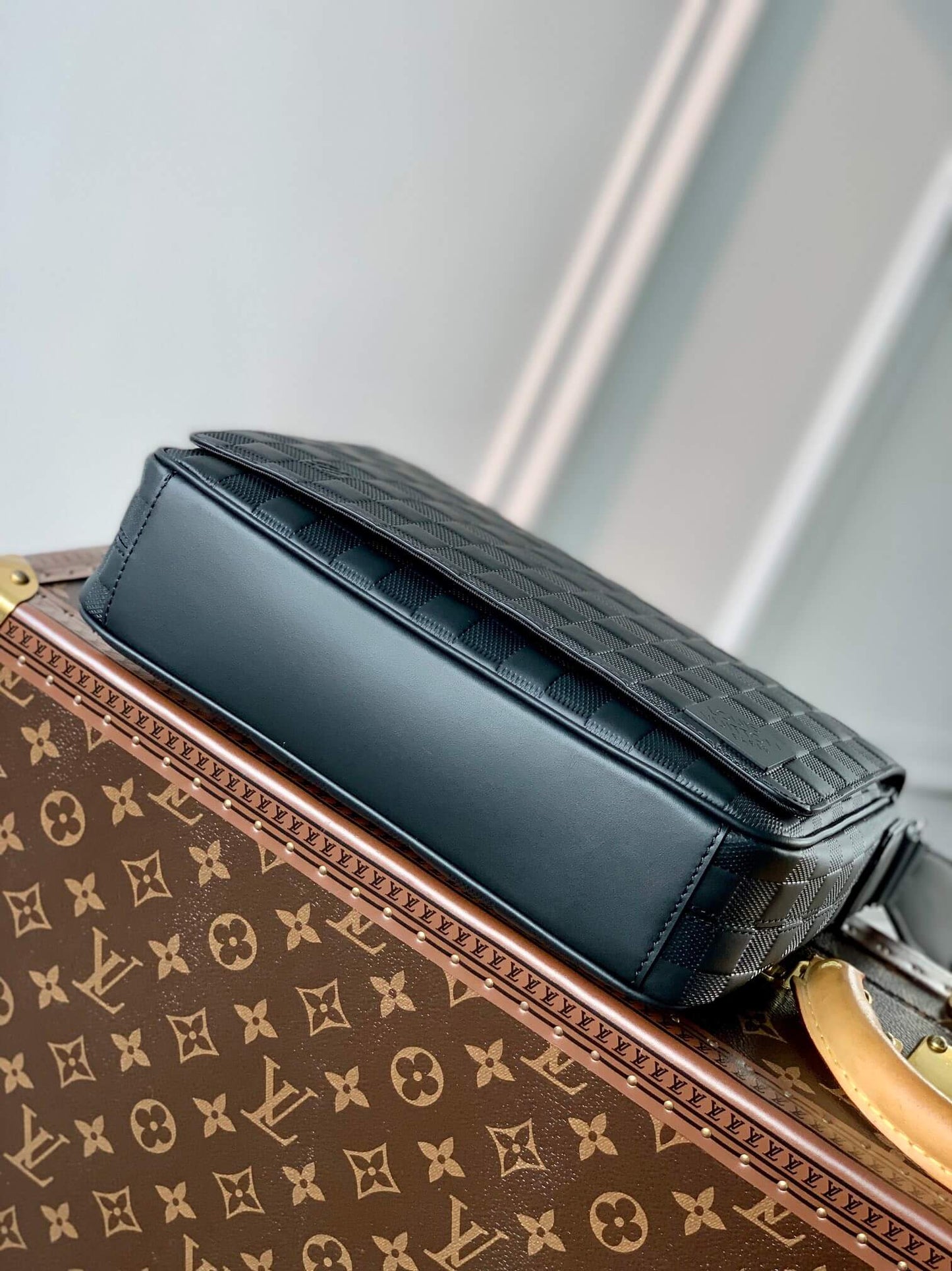 n42711 district pm taiga 26cm black man bag