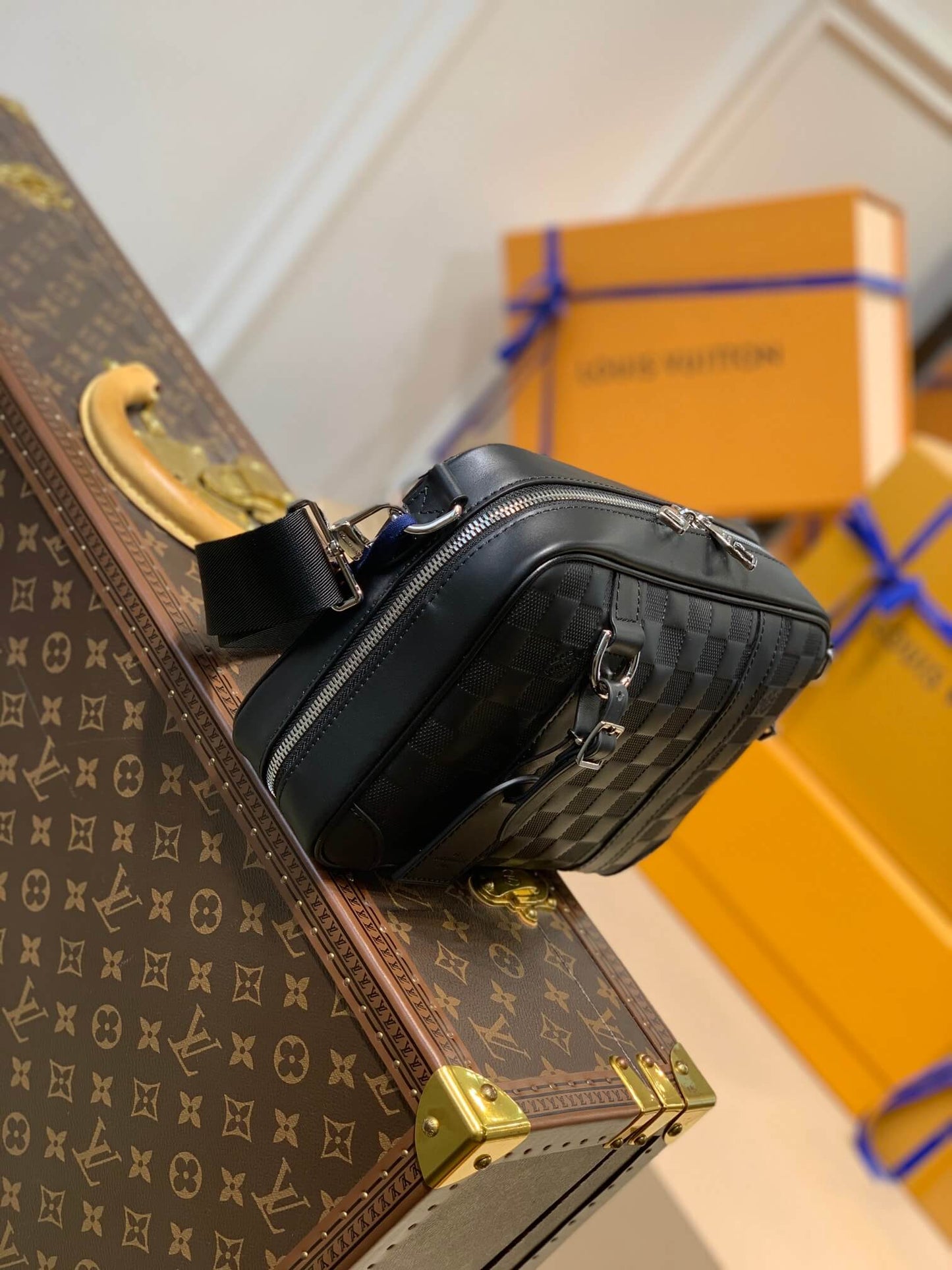 n45286 sirius damier infini onyx 27cm black
