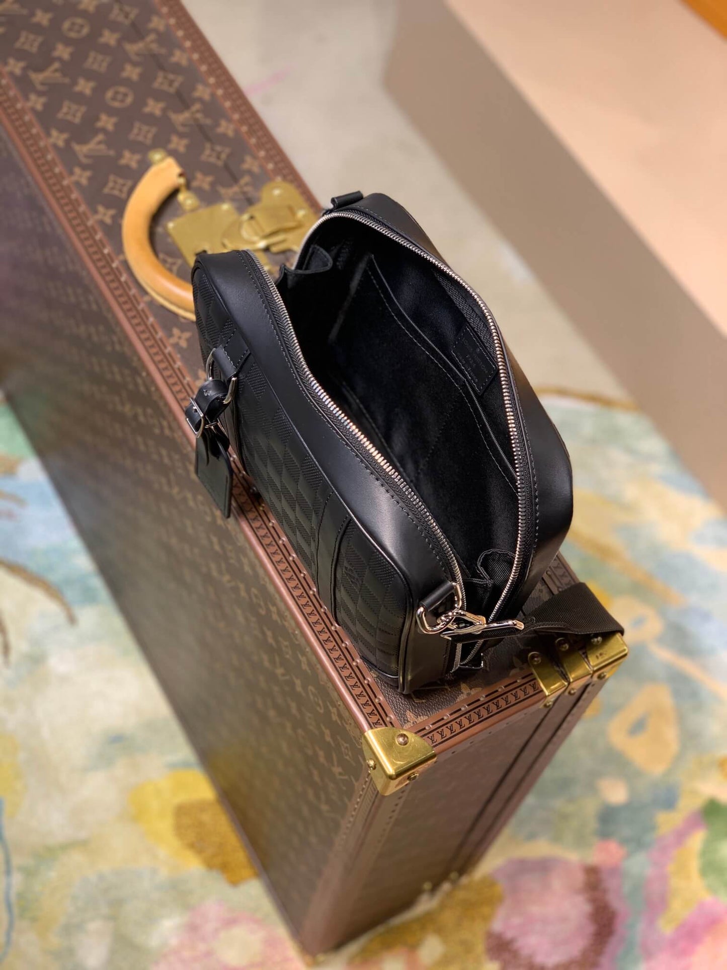 n45286 sirius damier infini onyx 27cm black
