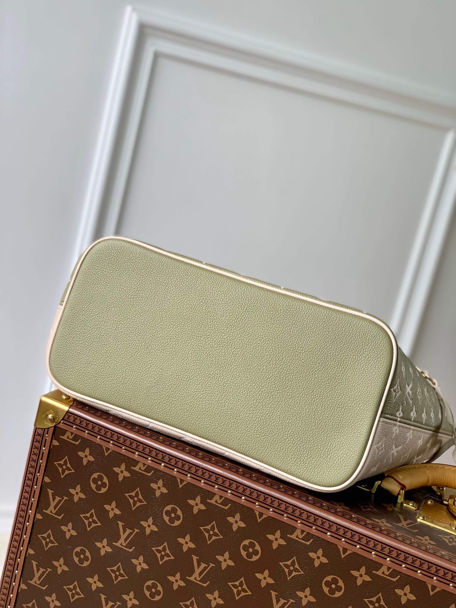 Neverfull Monogram Empreinte M46102 green grey begin