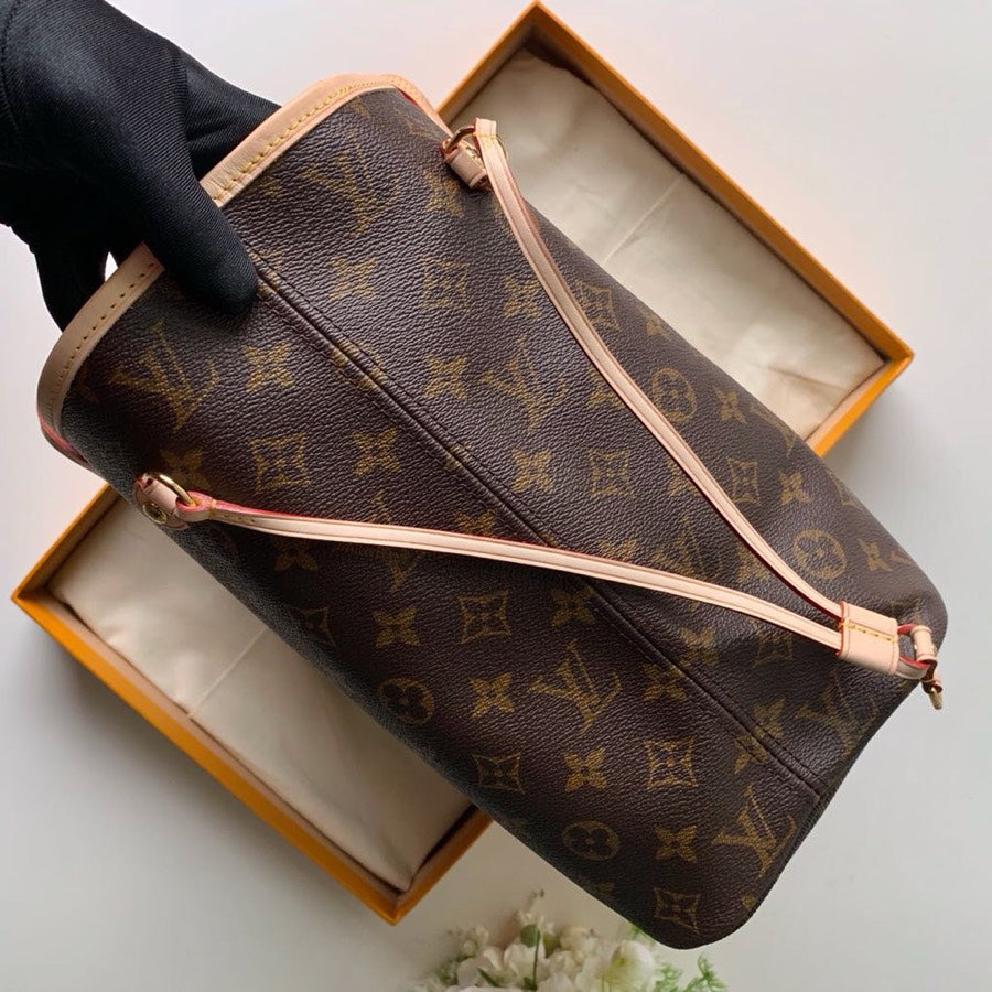neverfull m50366 pink inside mm monogram