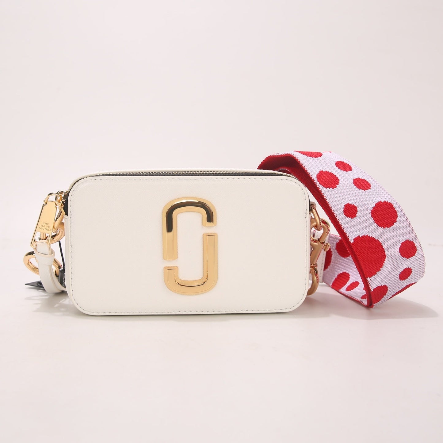 snapshot no120 white red