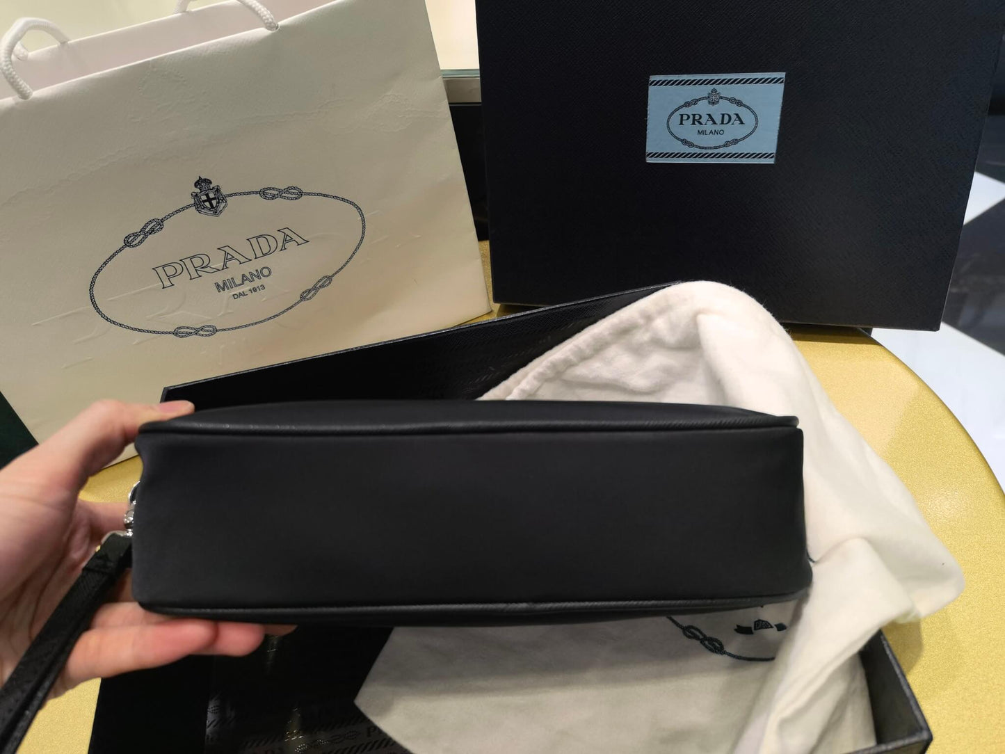 pra 2ne007 cloth handbag saffiano 18cm black free shipping