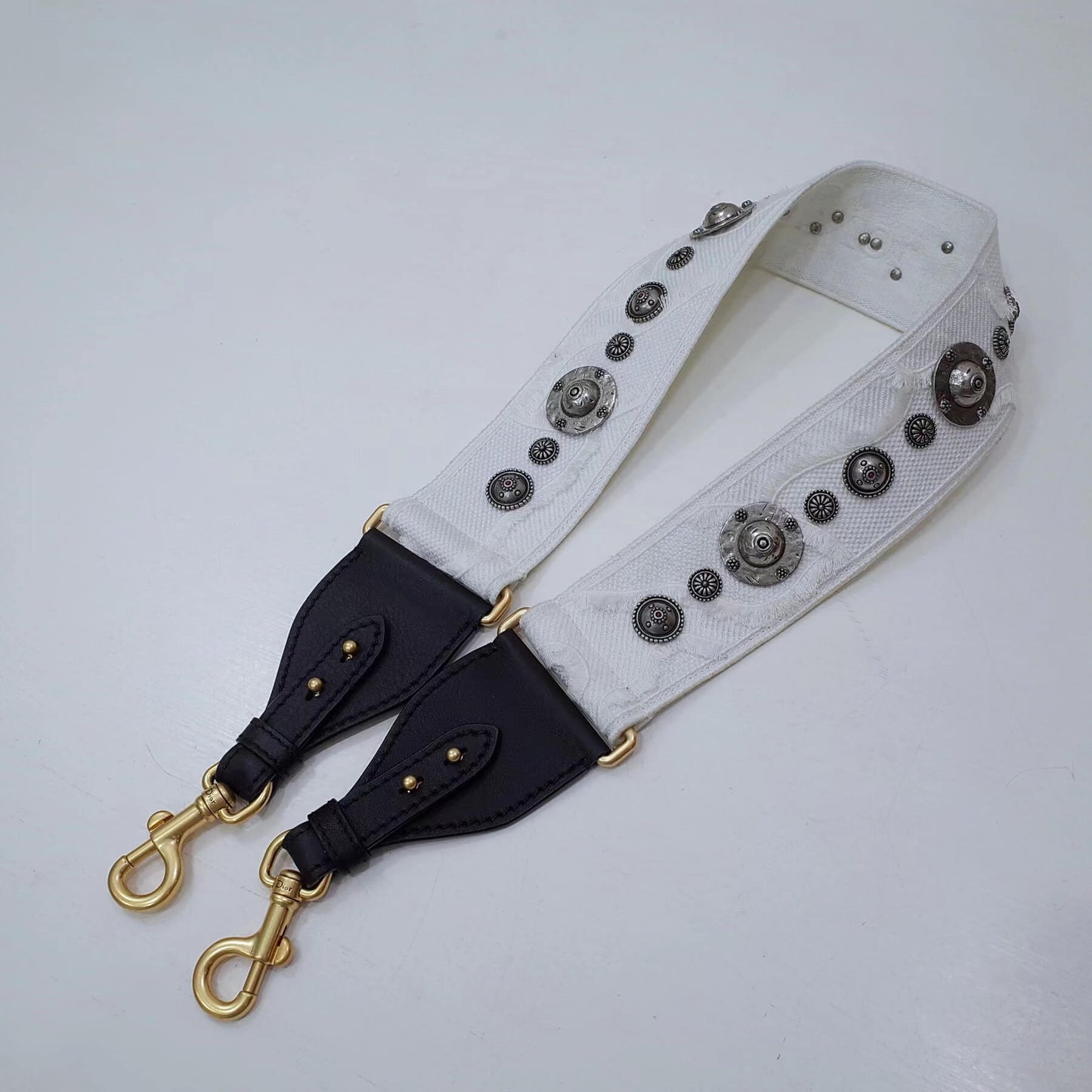 do big strap embroidery