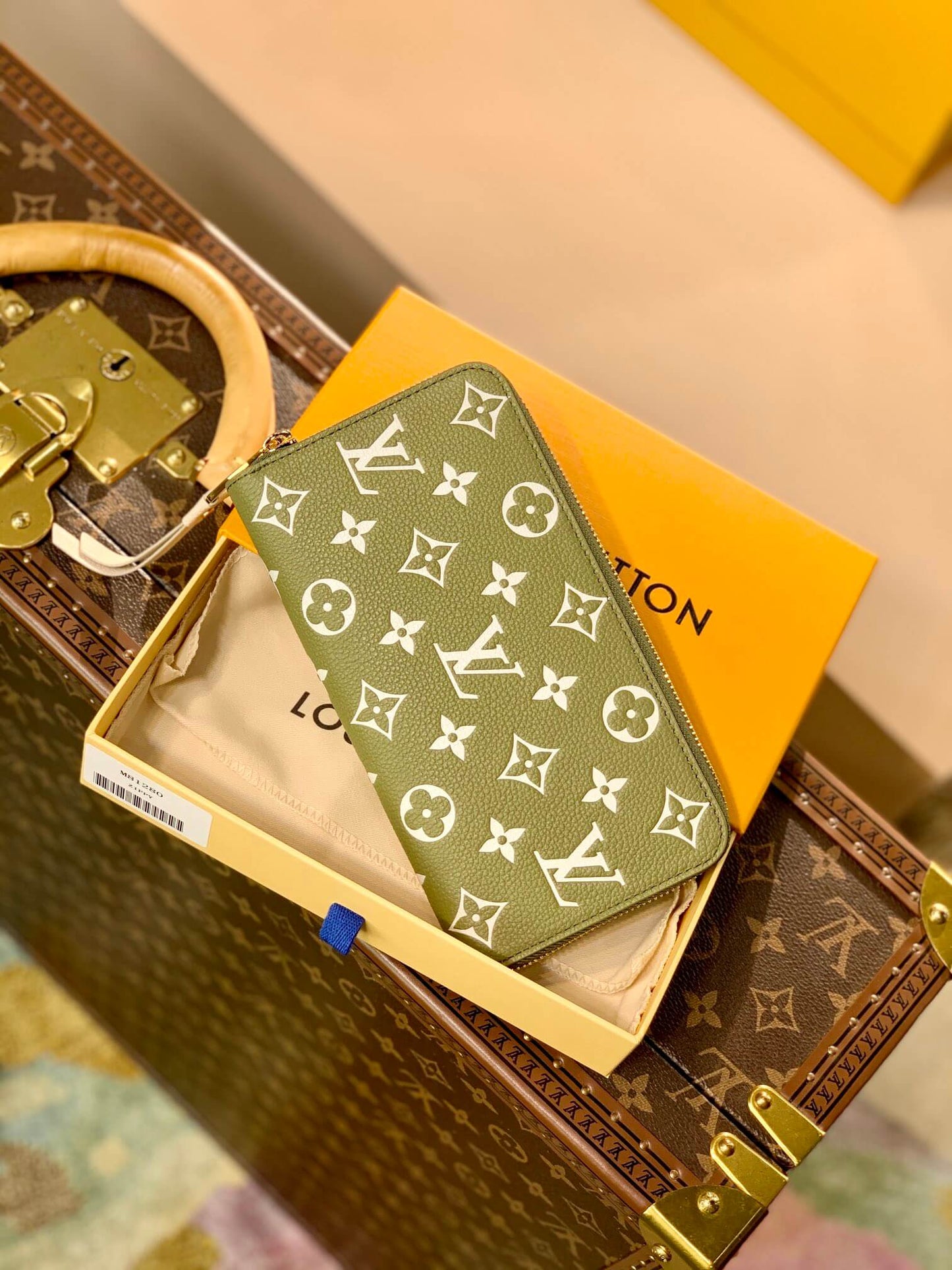 lv louis vuitton m81280 long wallets green monogram empreinte spring in the city