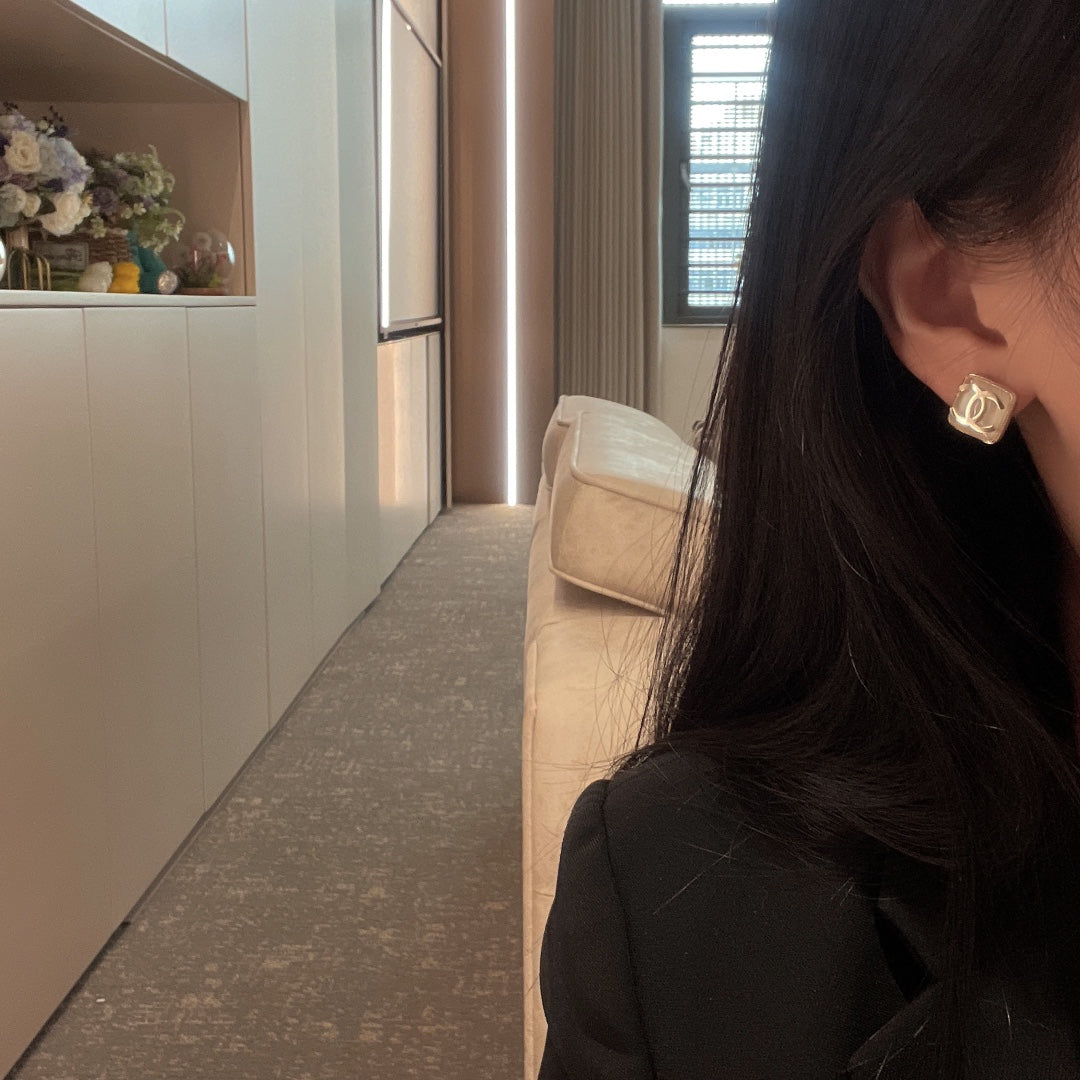 cha kf0614 2 square earrings free shipping