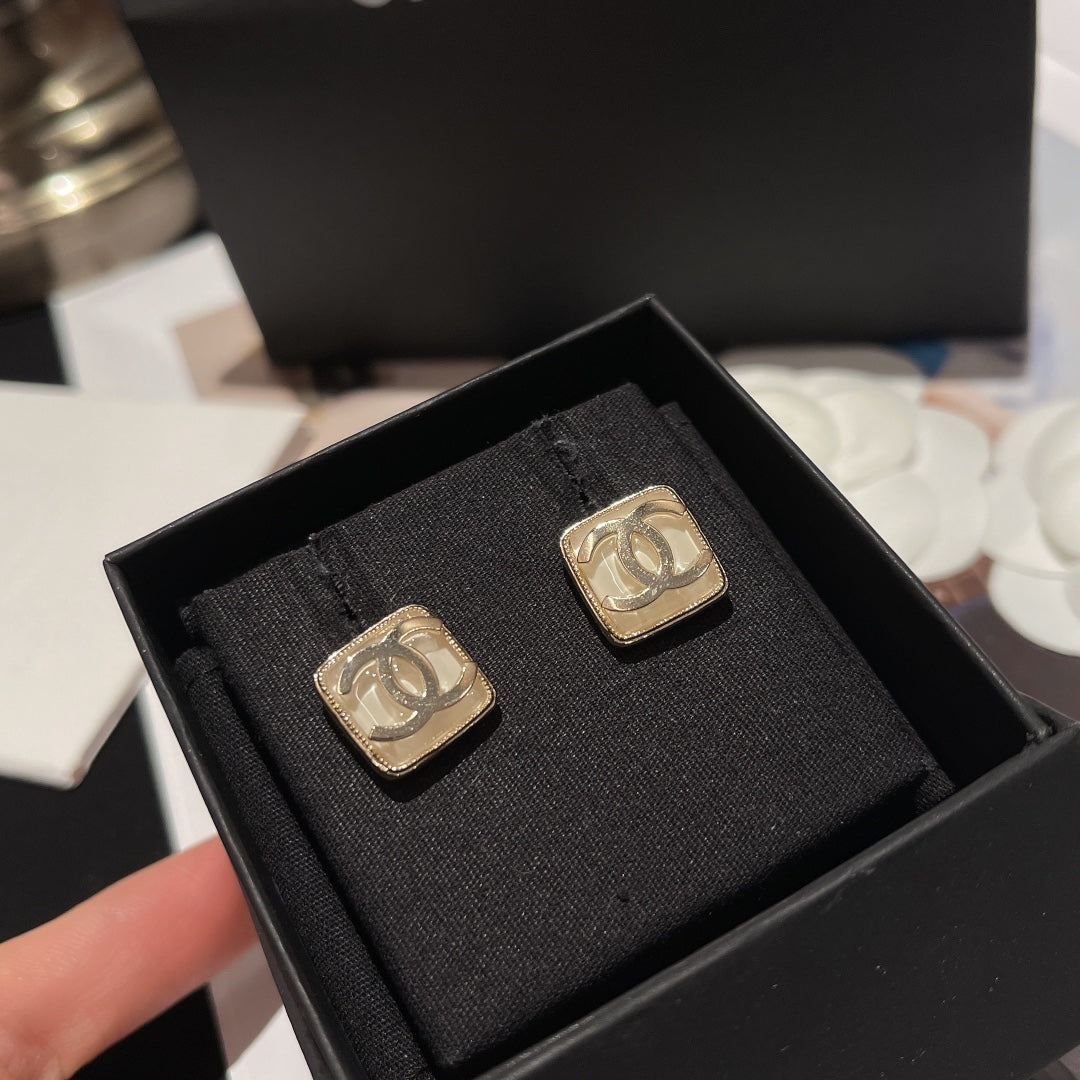 cha kf0614 2 square earrings free shipping