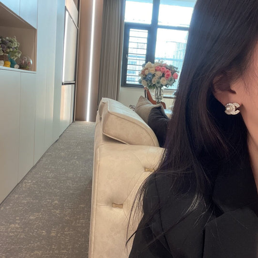 cha kf0614 3 pearl rhinestone stud earrings