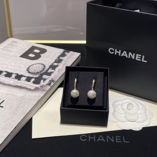 cha hce083 hook pearl earrings