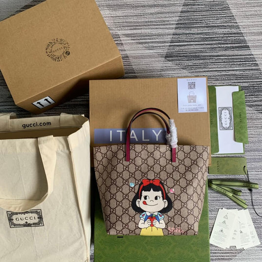 gc 410812 handbag universal for adults and children