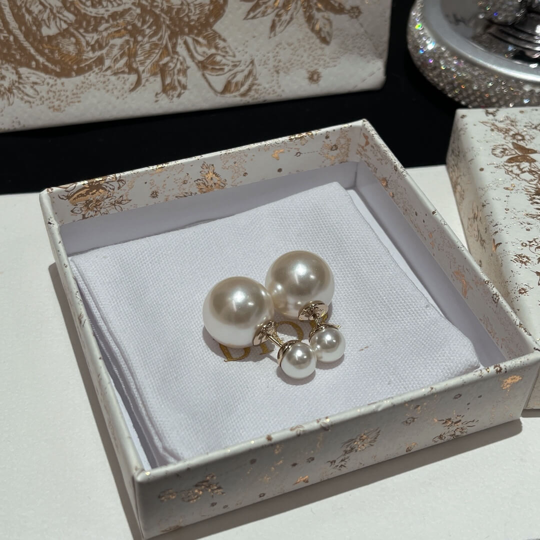 do061701 earrings front and rear beads