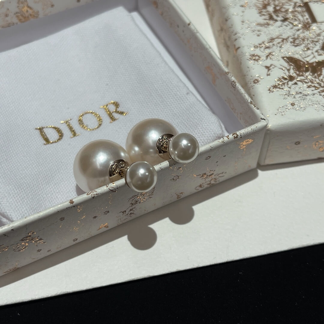 do061701 earrings front and rear beads