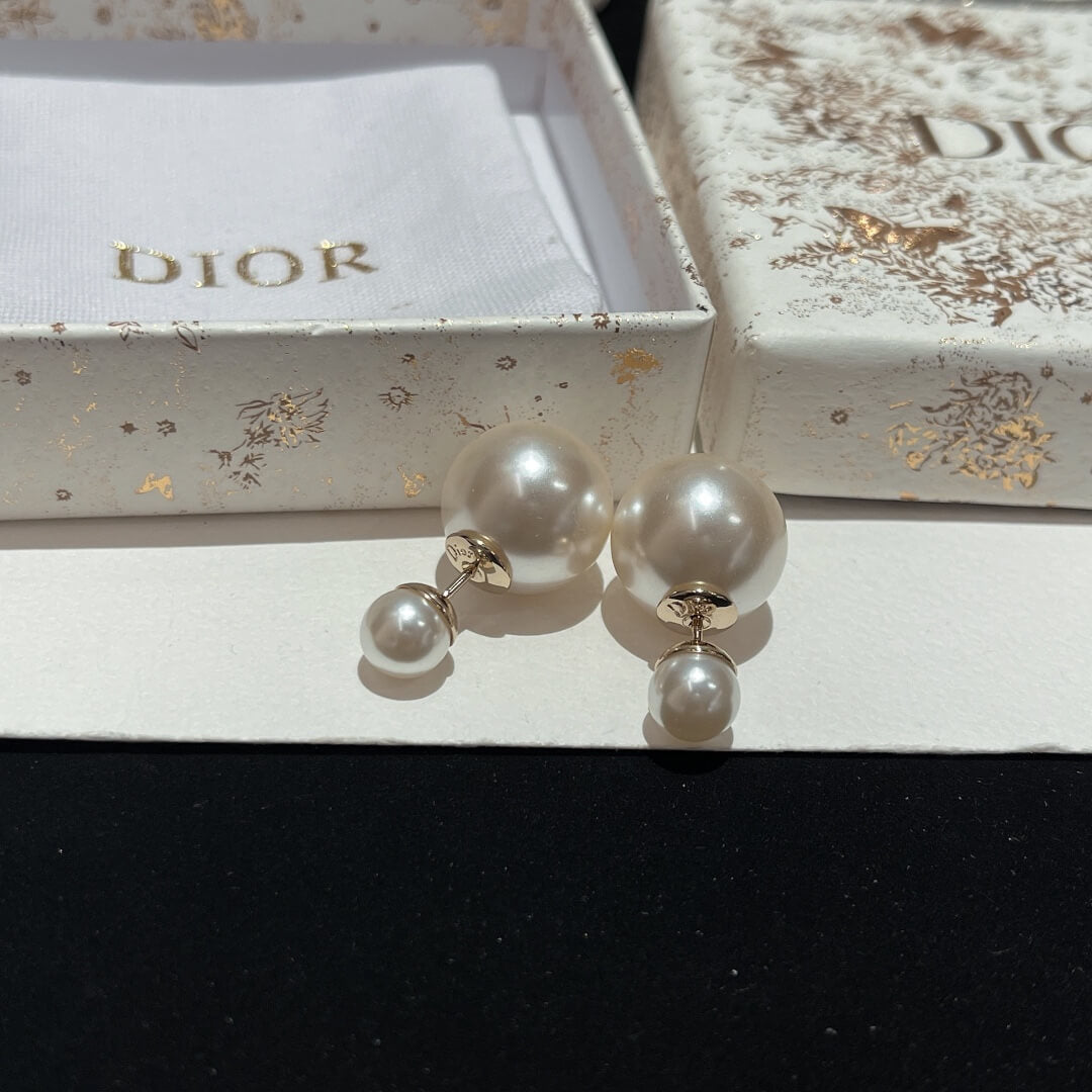 do061701 earrings front and rear beads