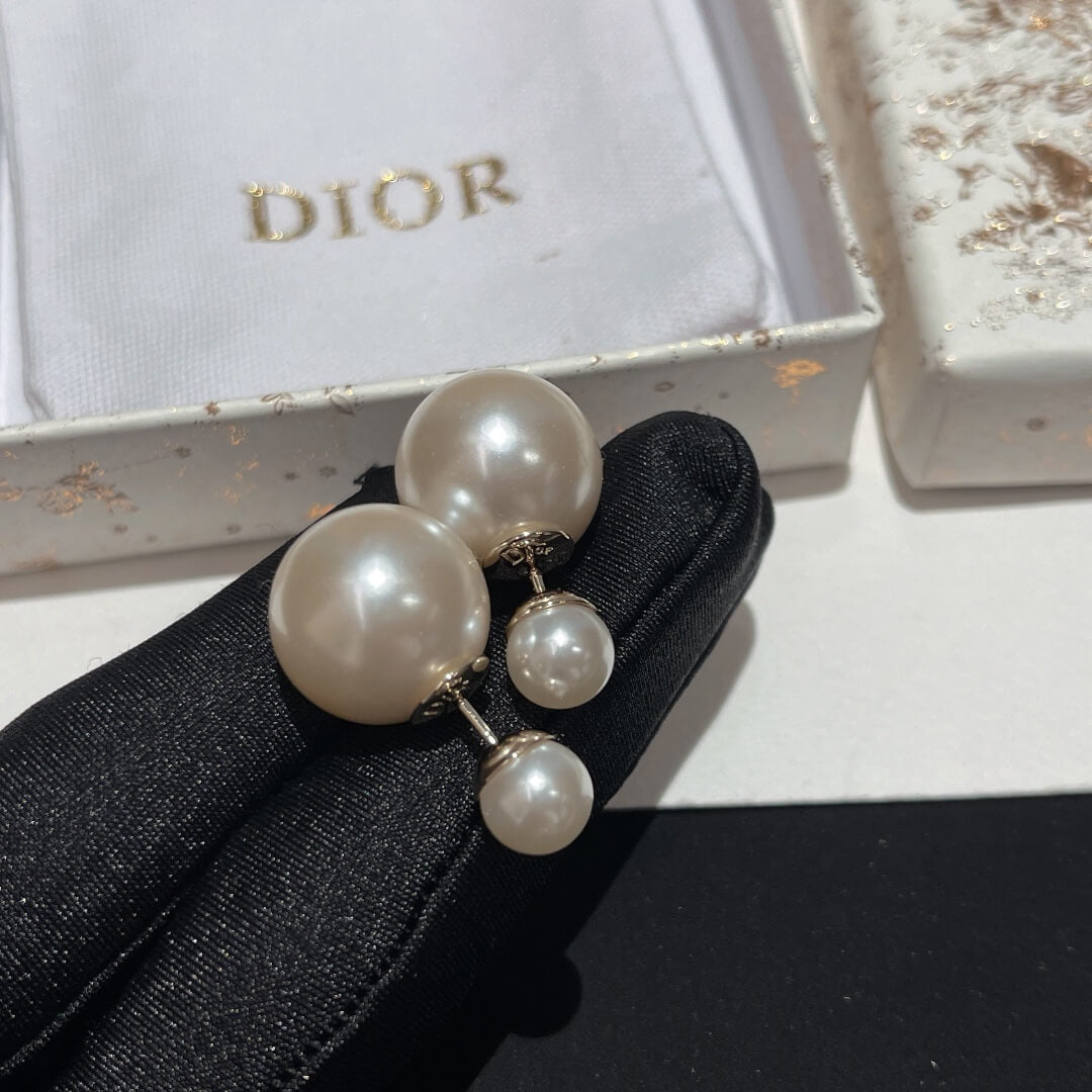 do061701 earrings front and rear beads