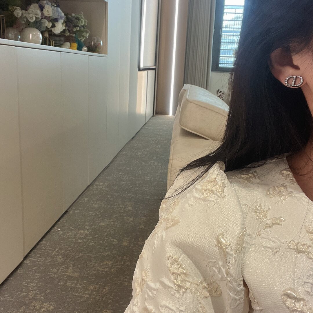 do hoe009 cd rhinestone luxury stud earrings