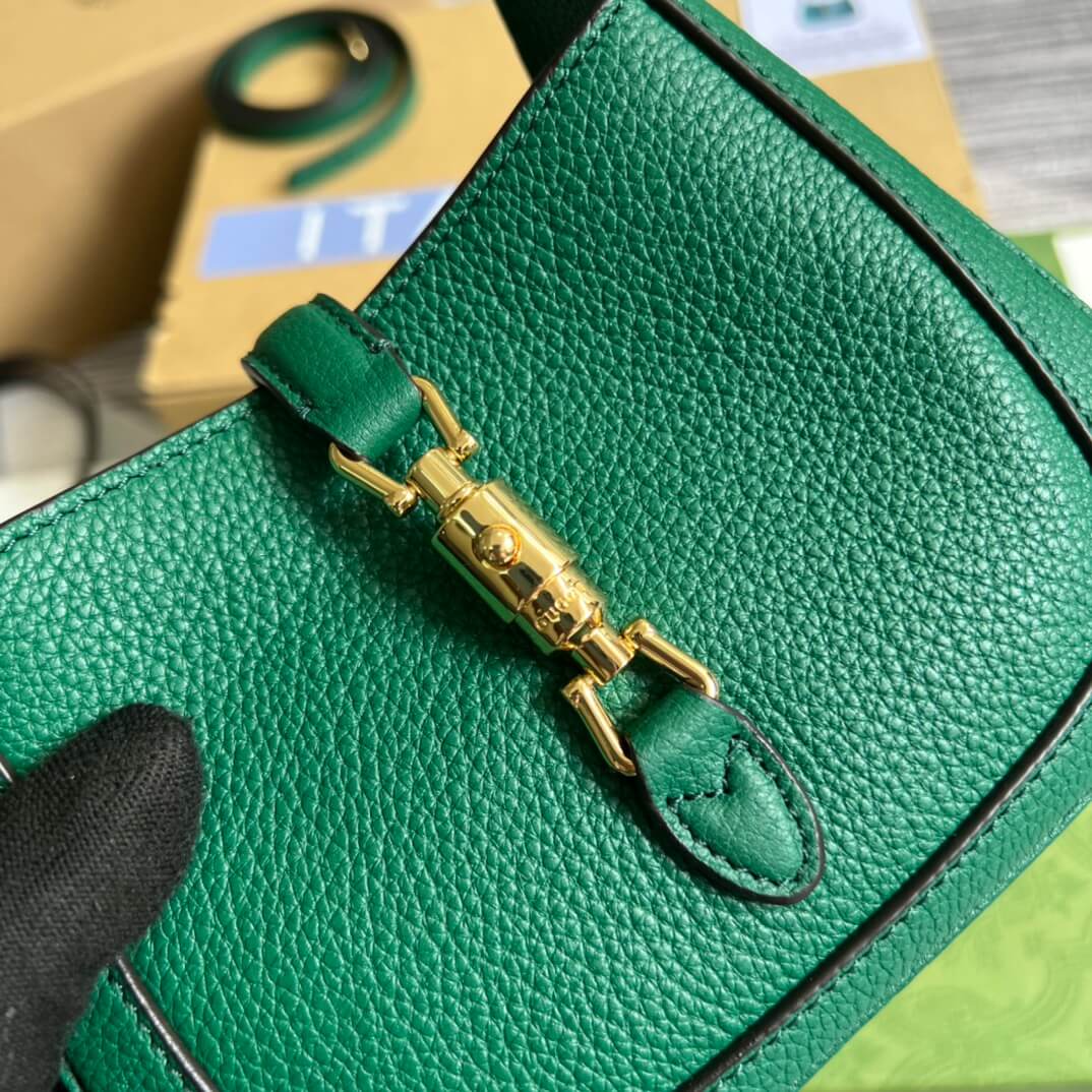 g c637091 handbag