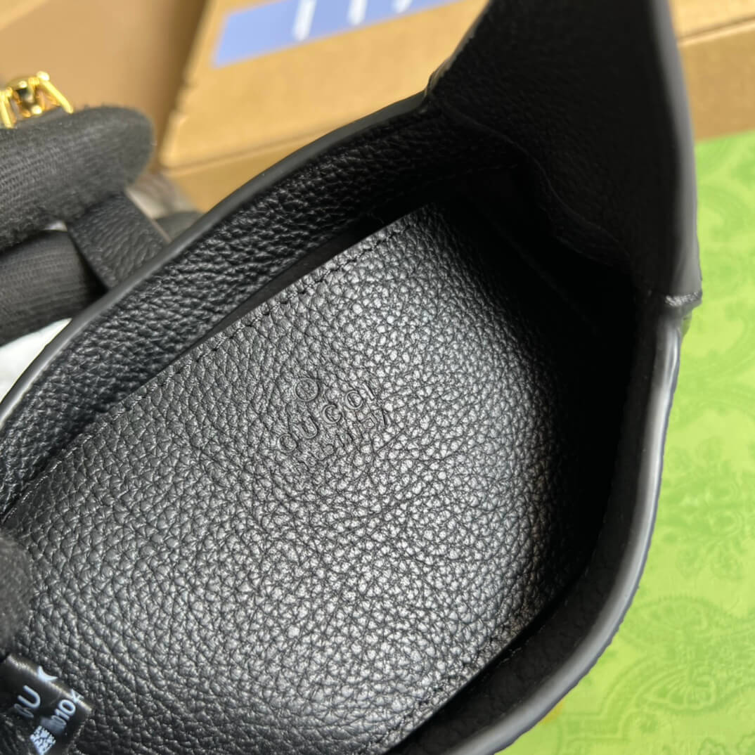 g c637091 handbag