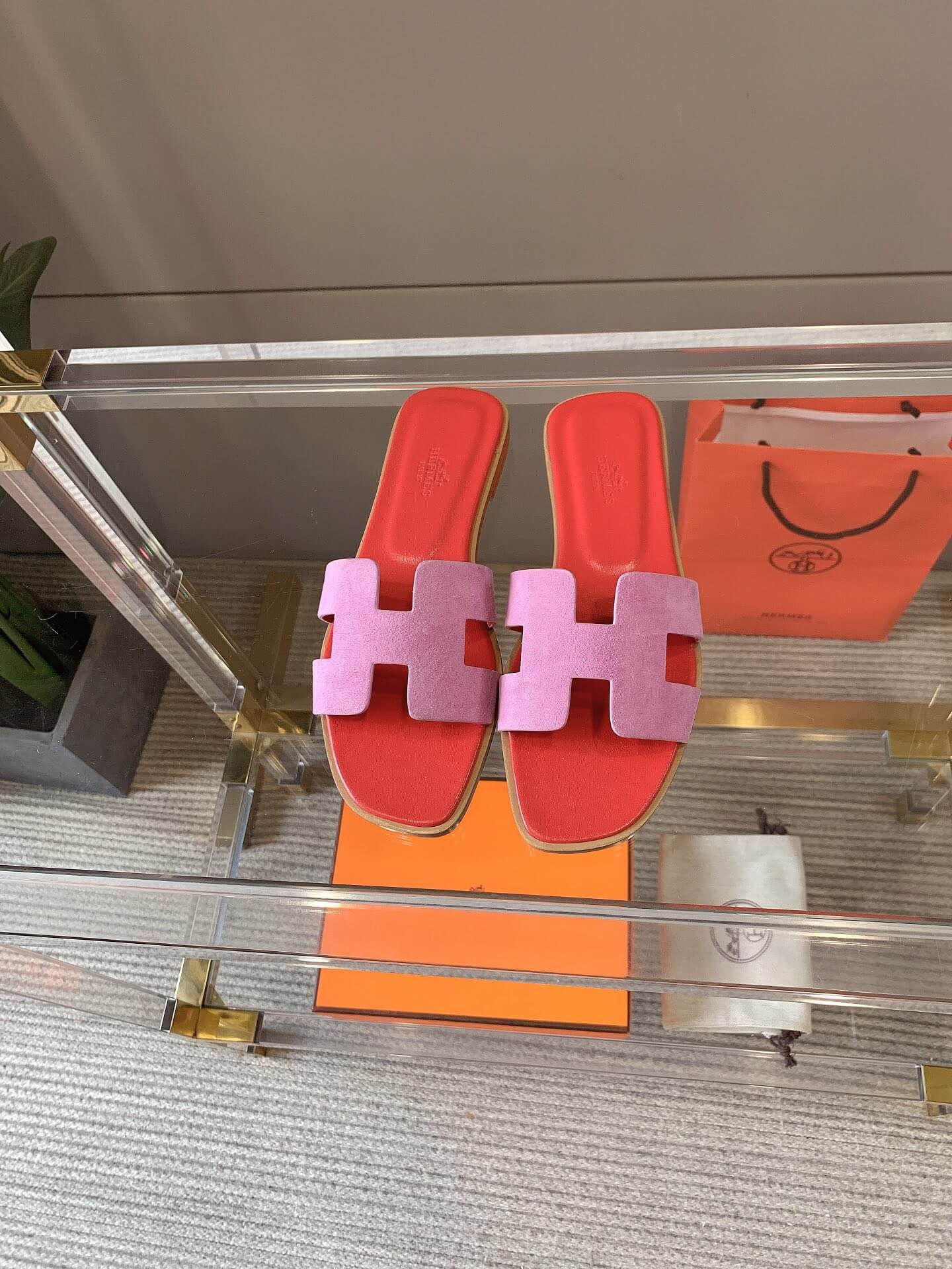 hm3599725 slipper brown grey white 1