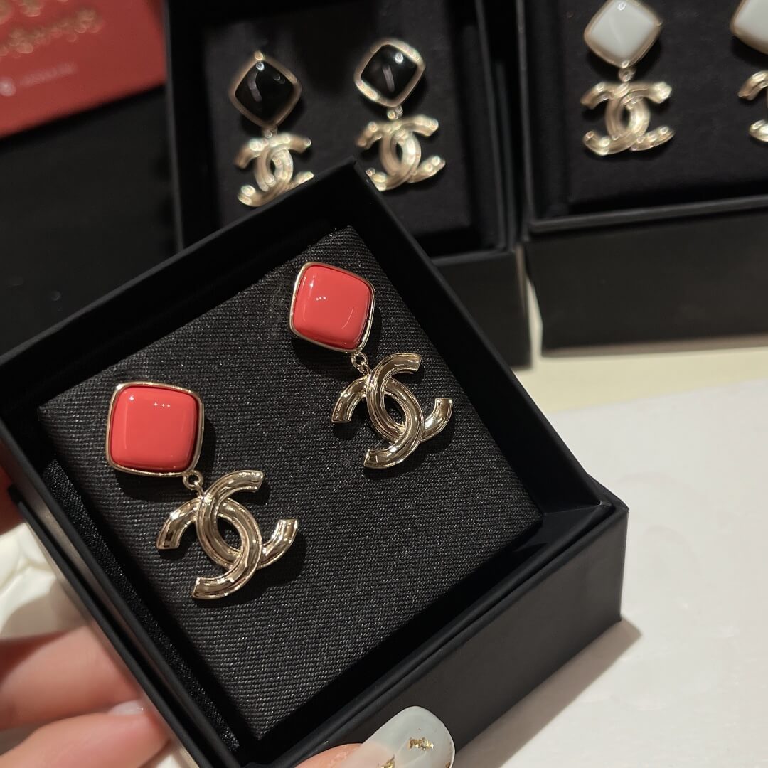 c h a hce082 resin rhinestone stud earrings free shipping µĸ±±¾
