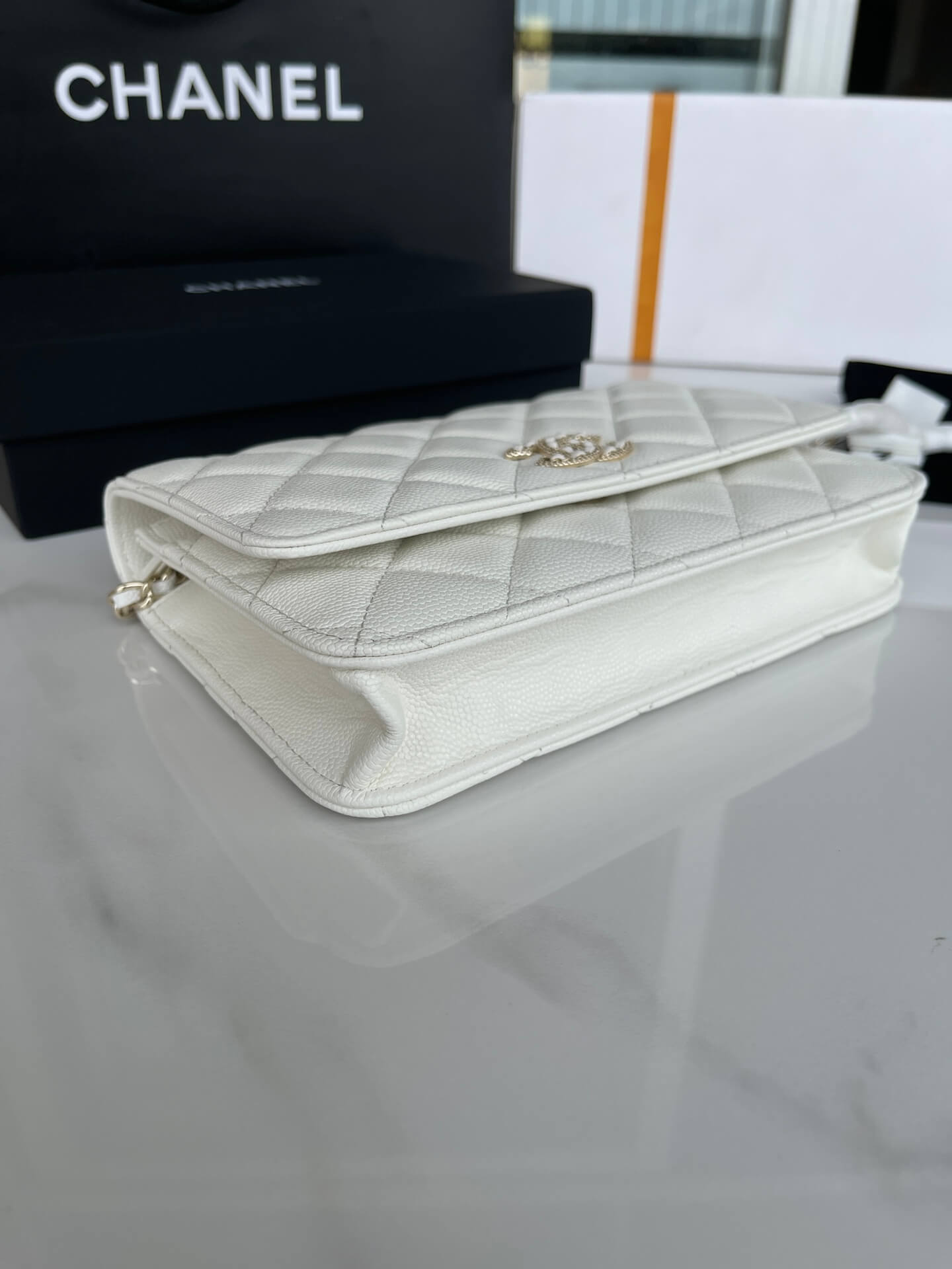 cha ap2734 woc blingbling shoulder bag cross body bags leather black white 19cm