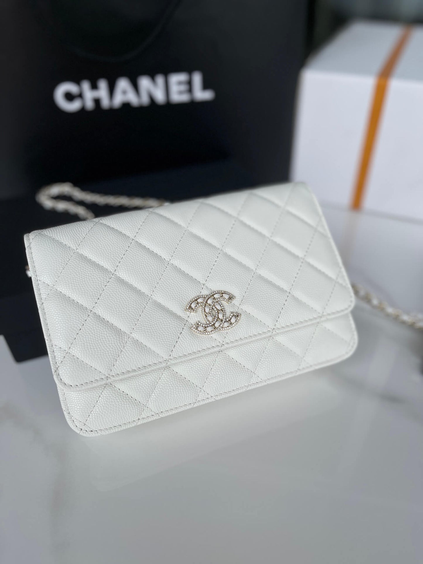 cha ap2734 woc blingbling shoulder bag cross body bags leather black white 19cm