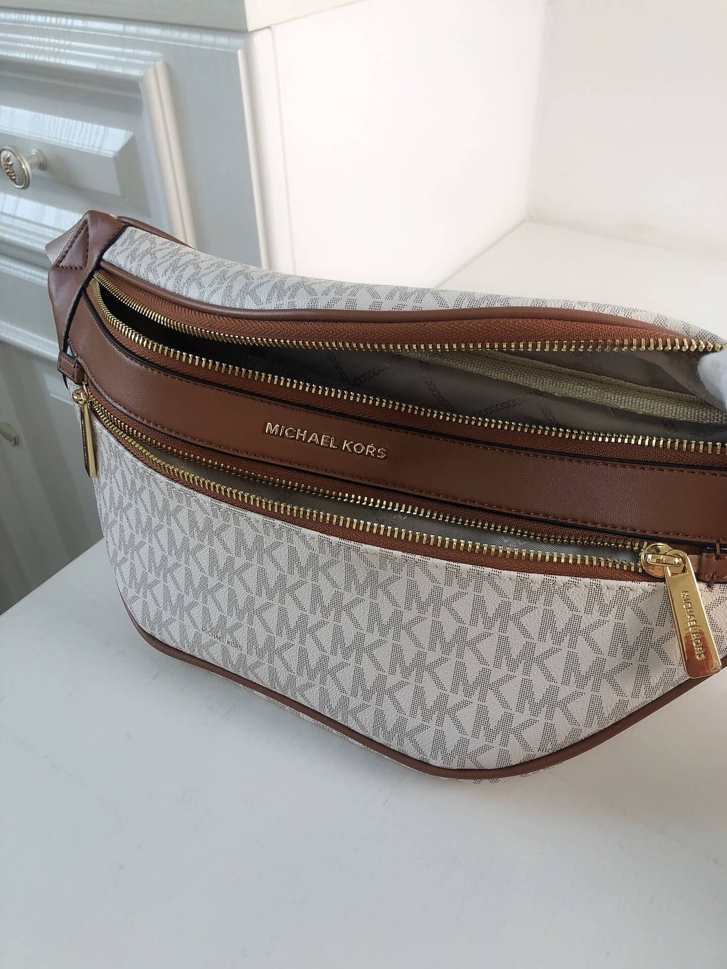 g c674147 backpack brown µĸ±±¾