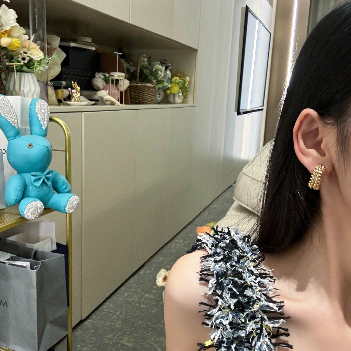 elegant and sophisticated sharp cone light gold earrings ehre040c41