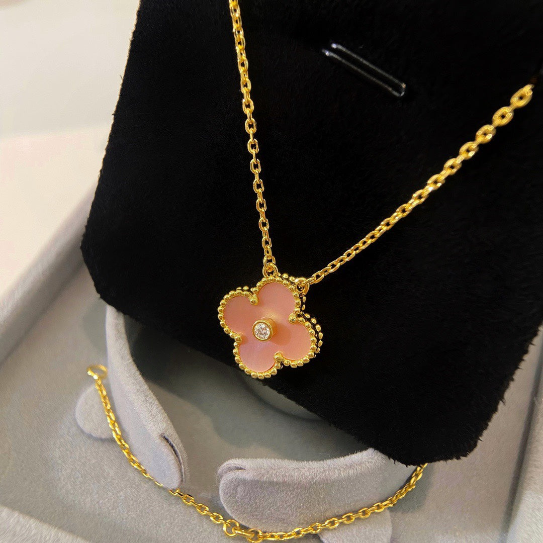 Clover necklace pendant classic niche XL12168A39