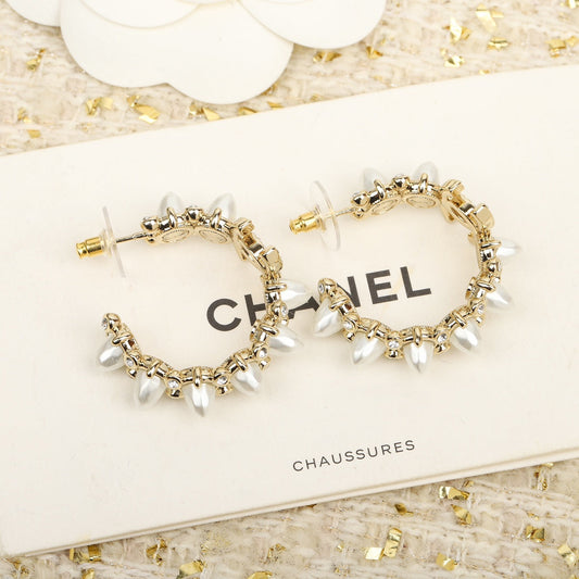 personalized and fashionable curved rivet earrings eh13168a55