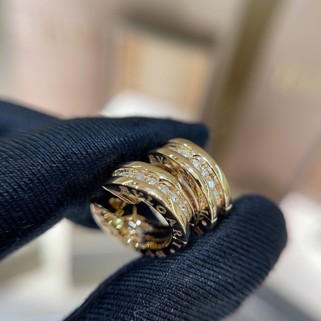 bulgari circle gold letter earrings with high grade ehc42 design sense