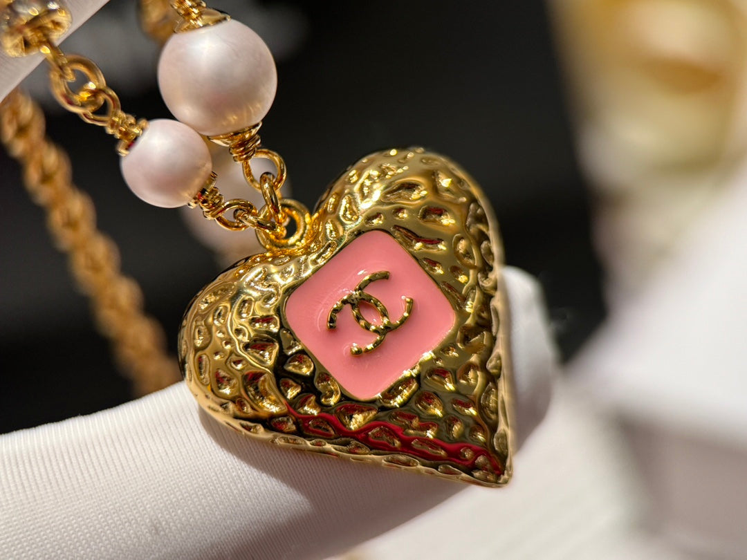 New vintage trendy heart-shaped earrings-heart-shaped pearl necklace versatile XLHCD053C54