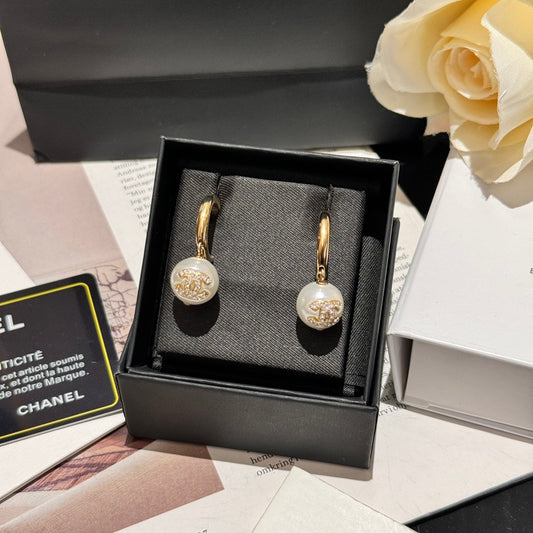 new pearl bend c diamond earrings ehc45 for early spring 2024