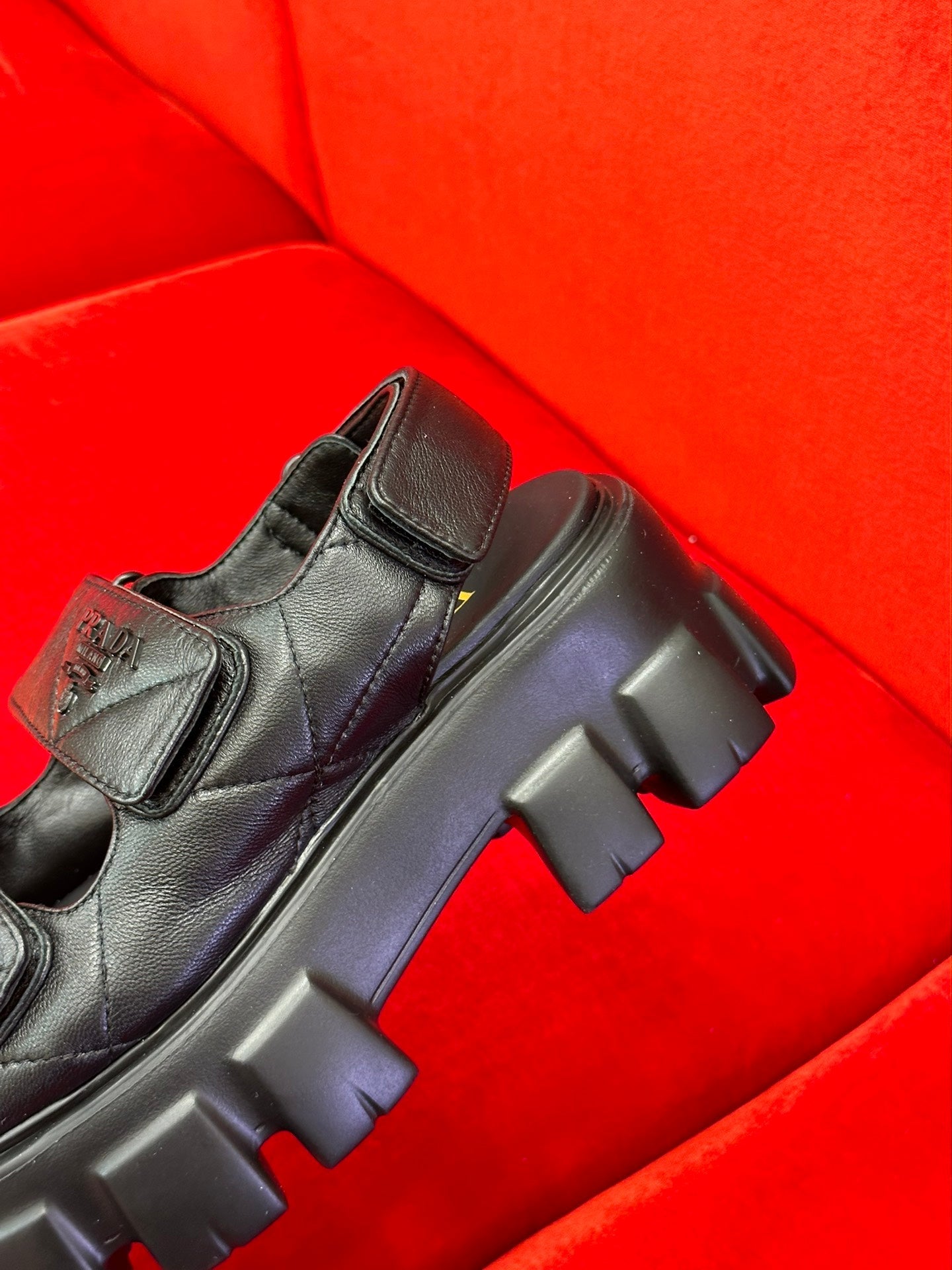 2024 spring summer triangle cake shoes velcro sandals thickened bottom xzy1